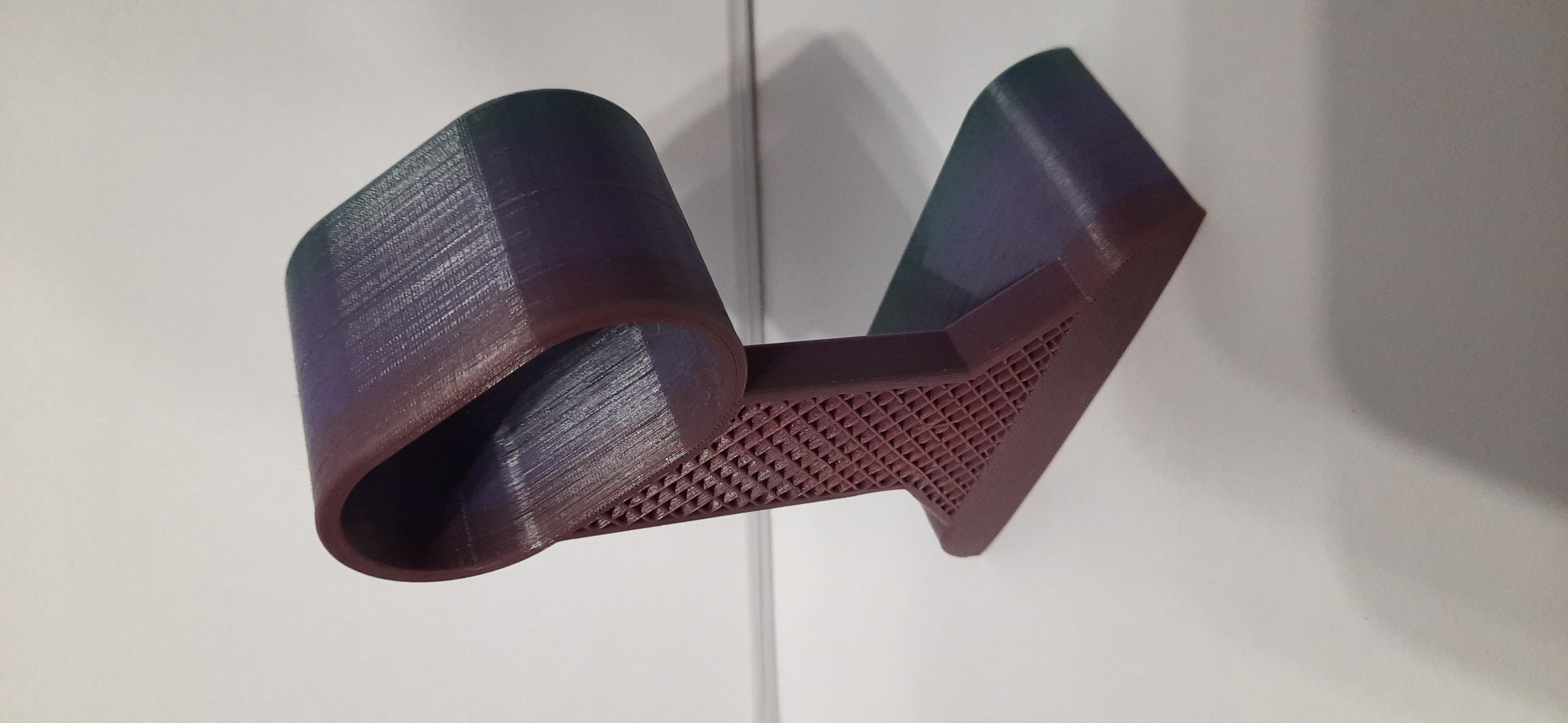 Miniatura 5 do modelo 3D Just a basic watch stand