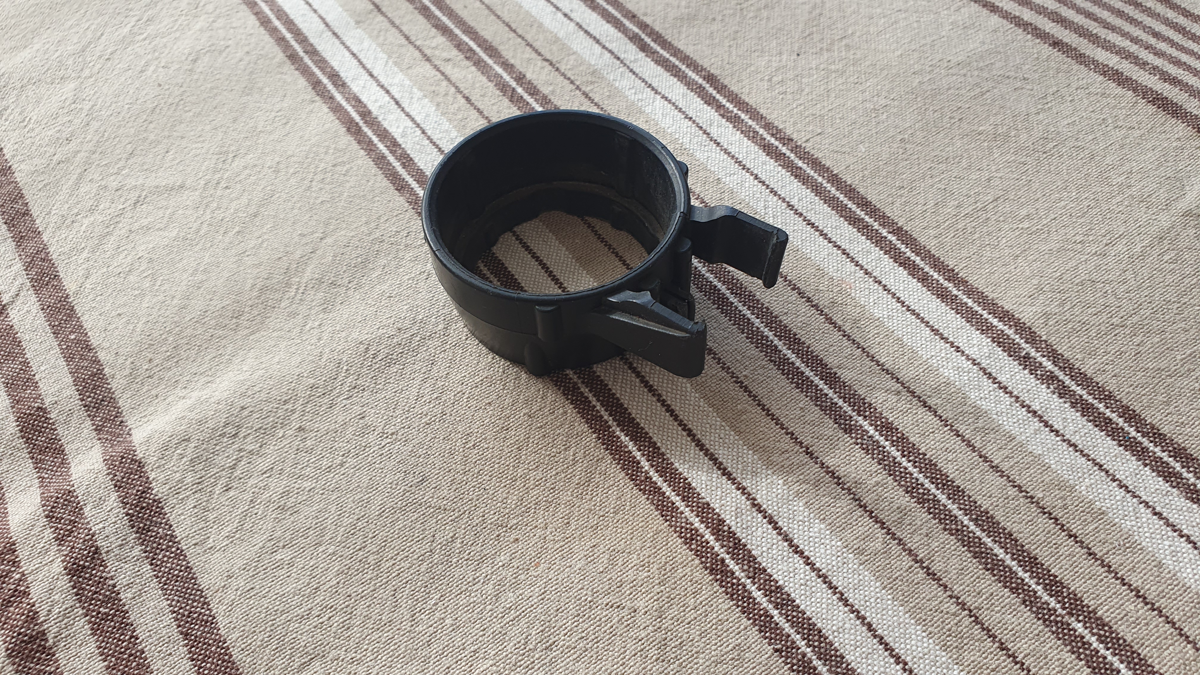 Trailer Plug Holder — thumbnail 2