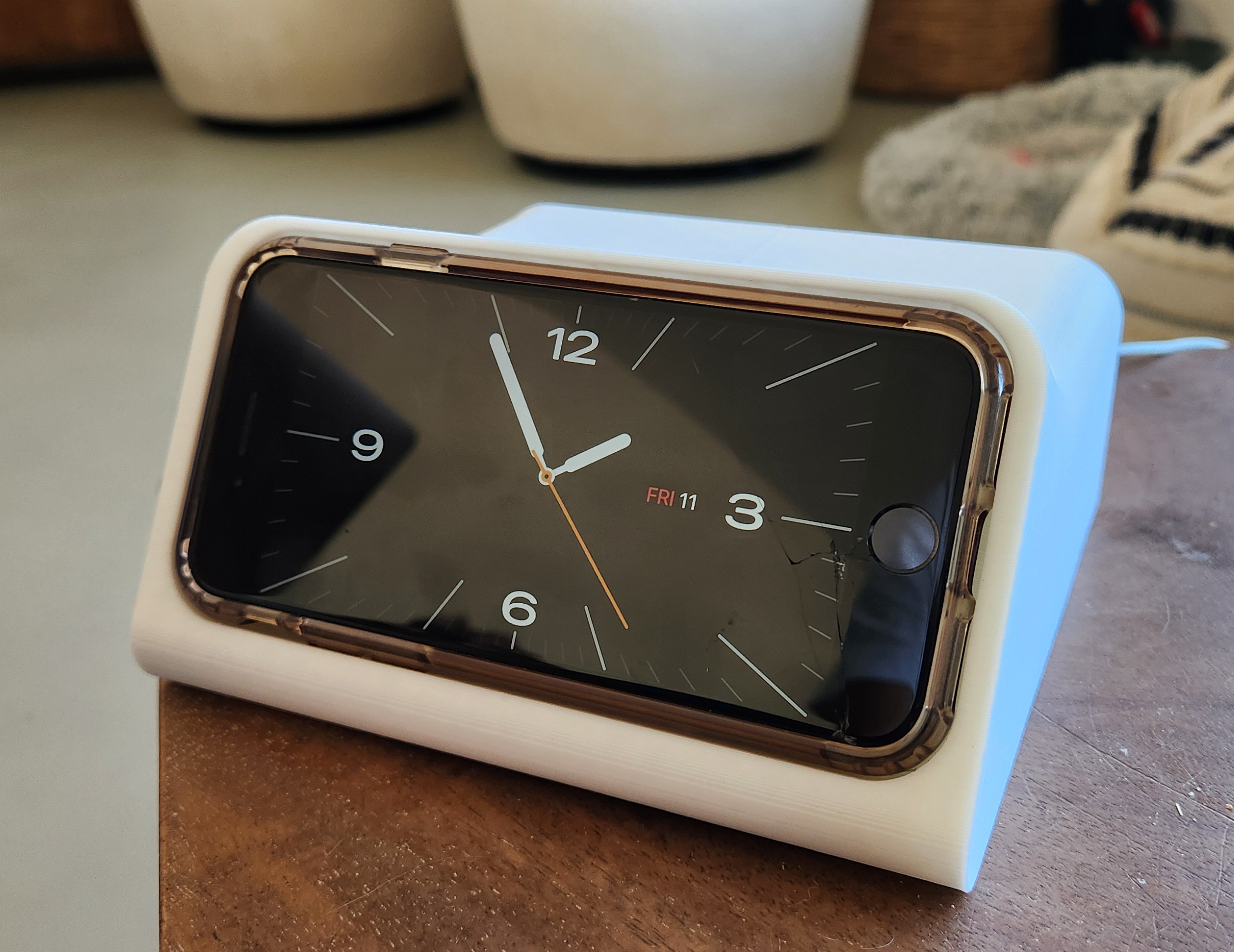 Encased iPhone SE / 7 / 8 Landscape Mode Dock