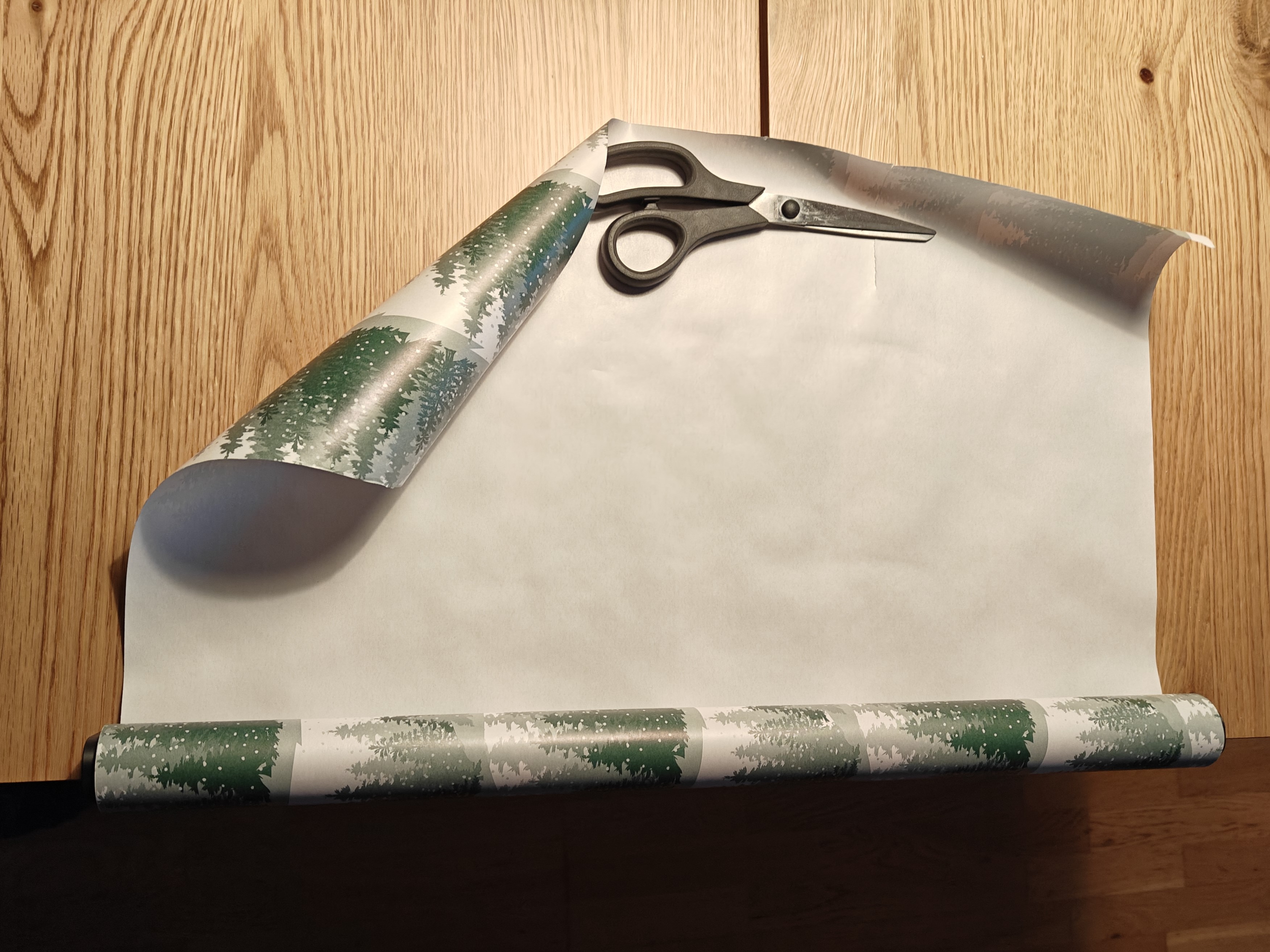 Wrapping Paper Table Mount — miniatura 2