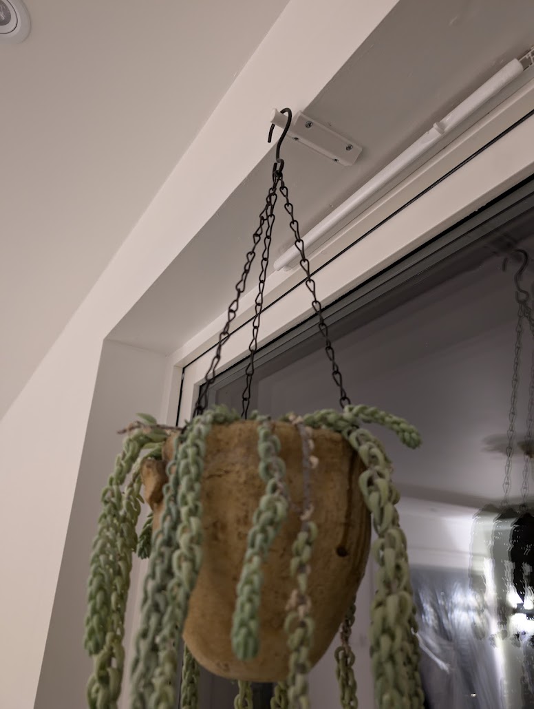 Flowerpot hanger