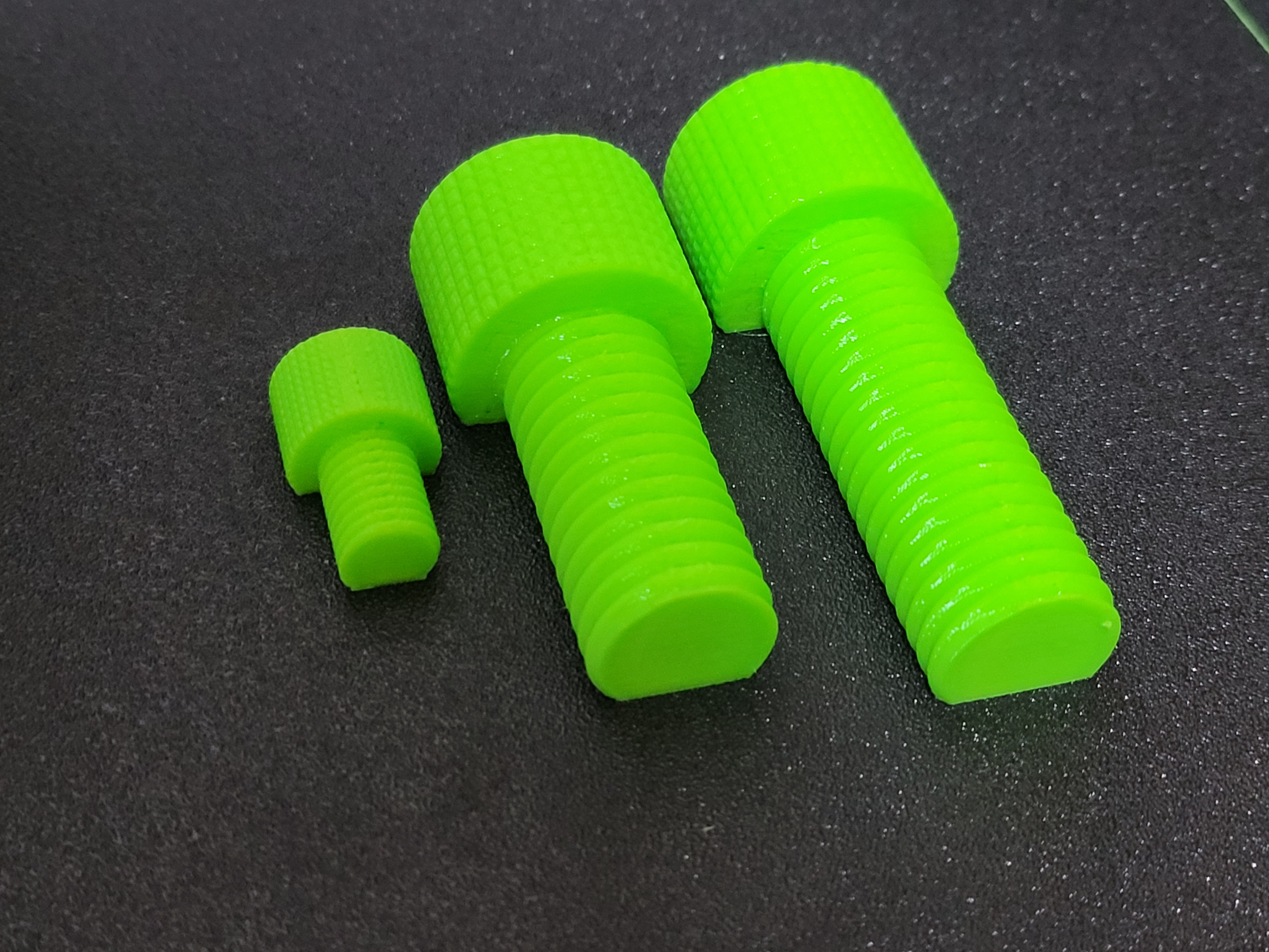 Better Stronger Screws for Flexible & sturdy phone arm (100% Printed) 3D model thumbnail