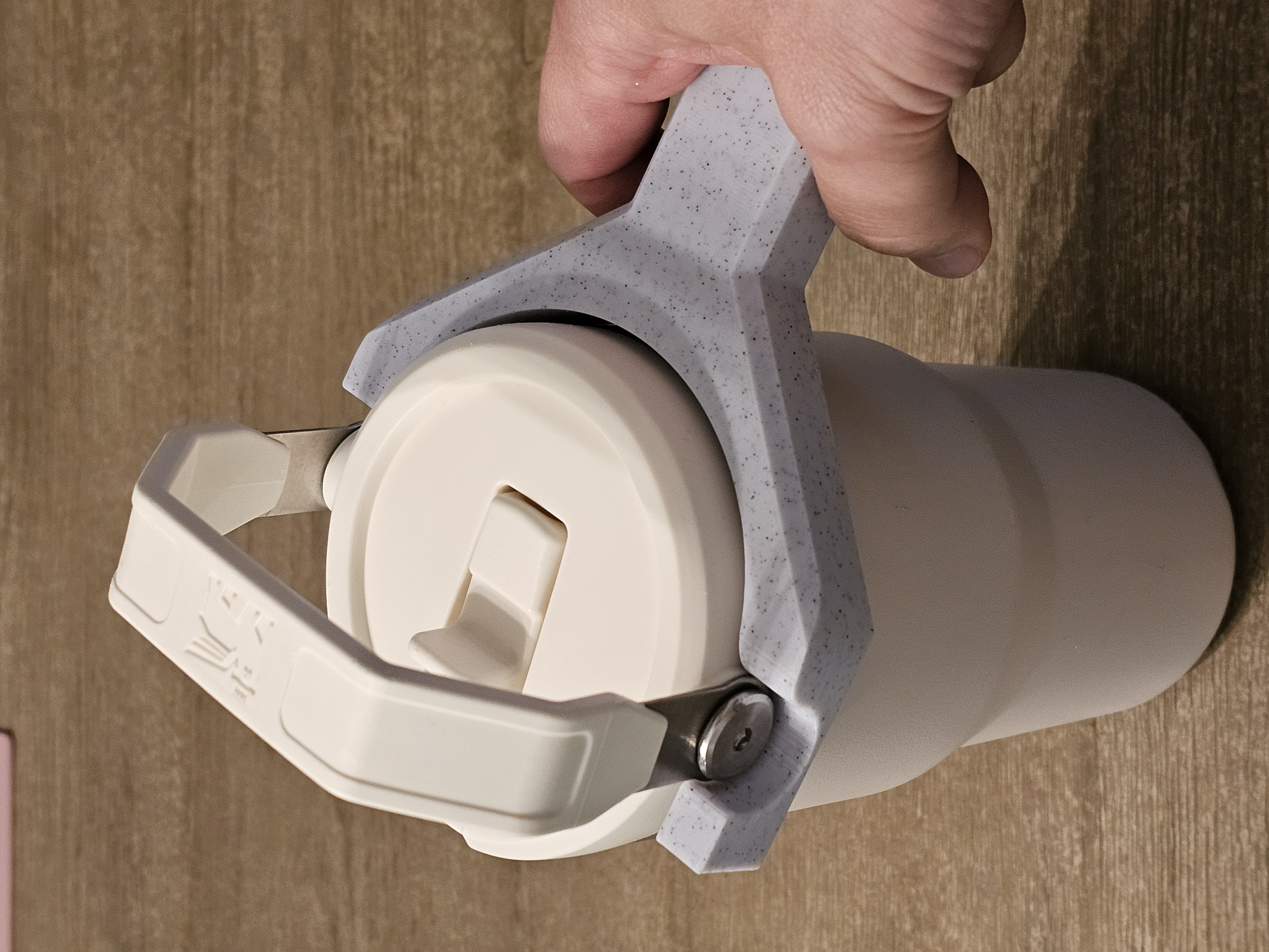 Stanley tumbler open helper