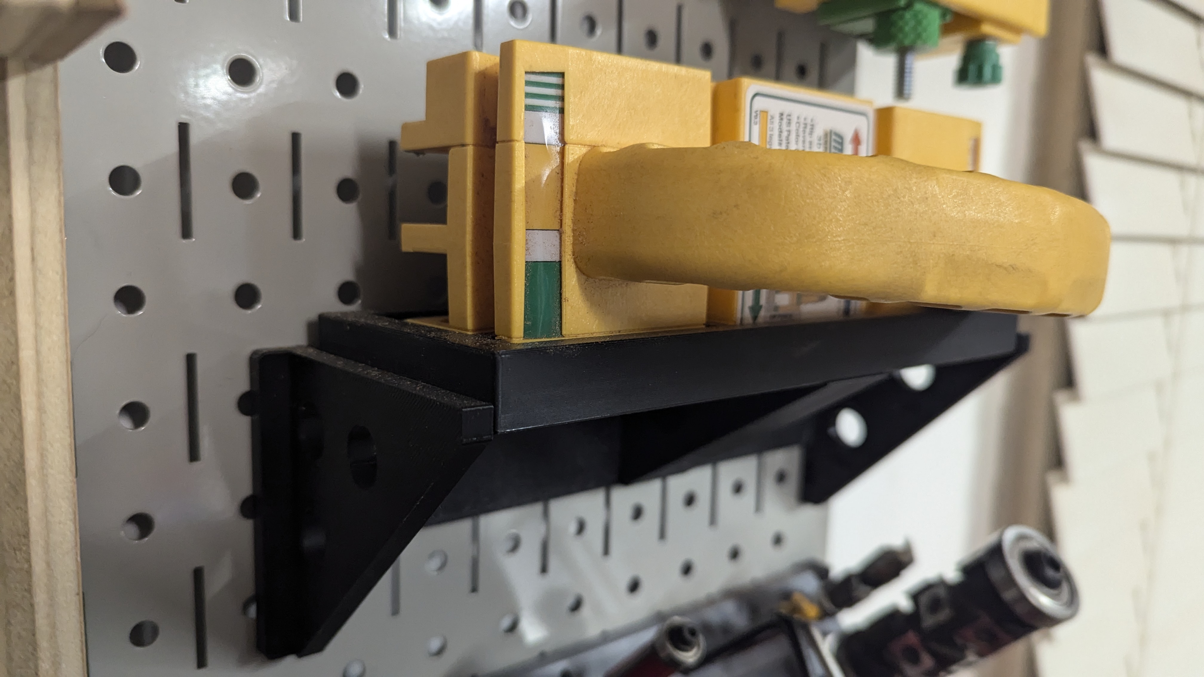 MicroJig GRR-Ripper 2 Go wall control mount