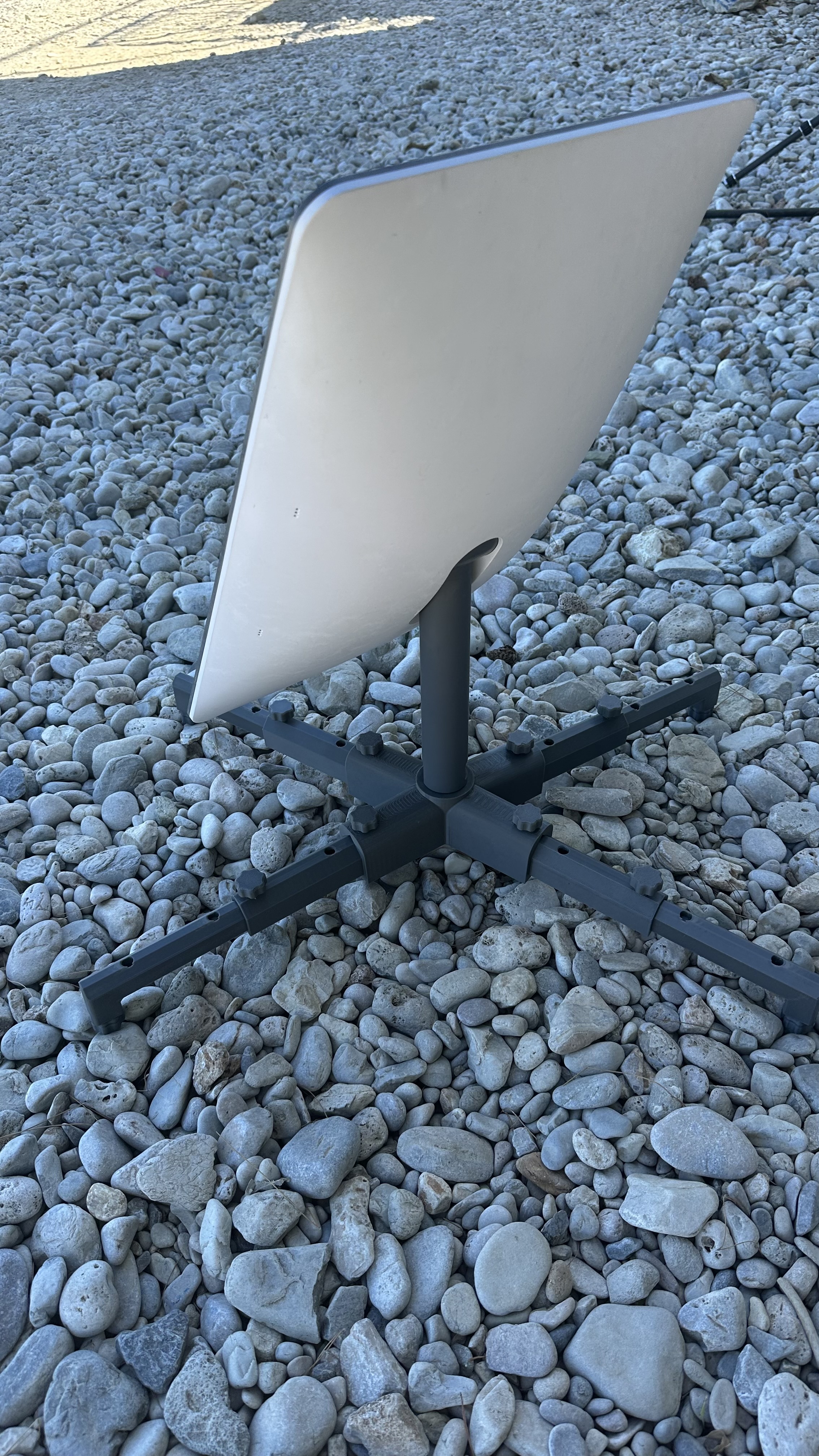 Starklink Gen2 mobile stand