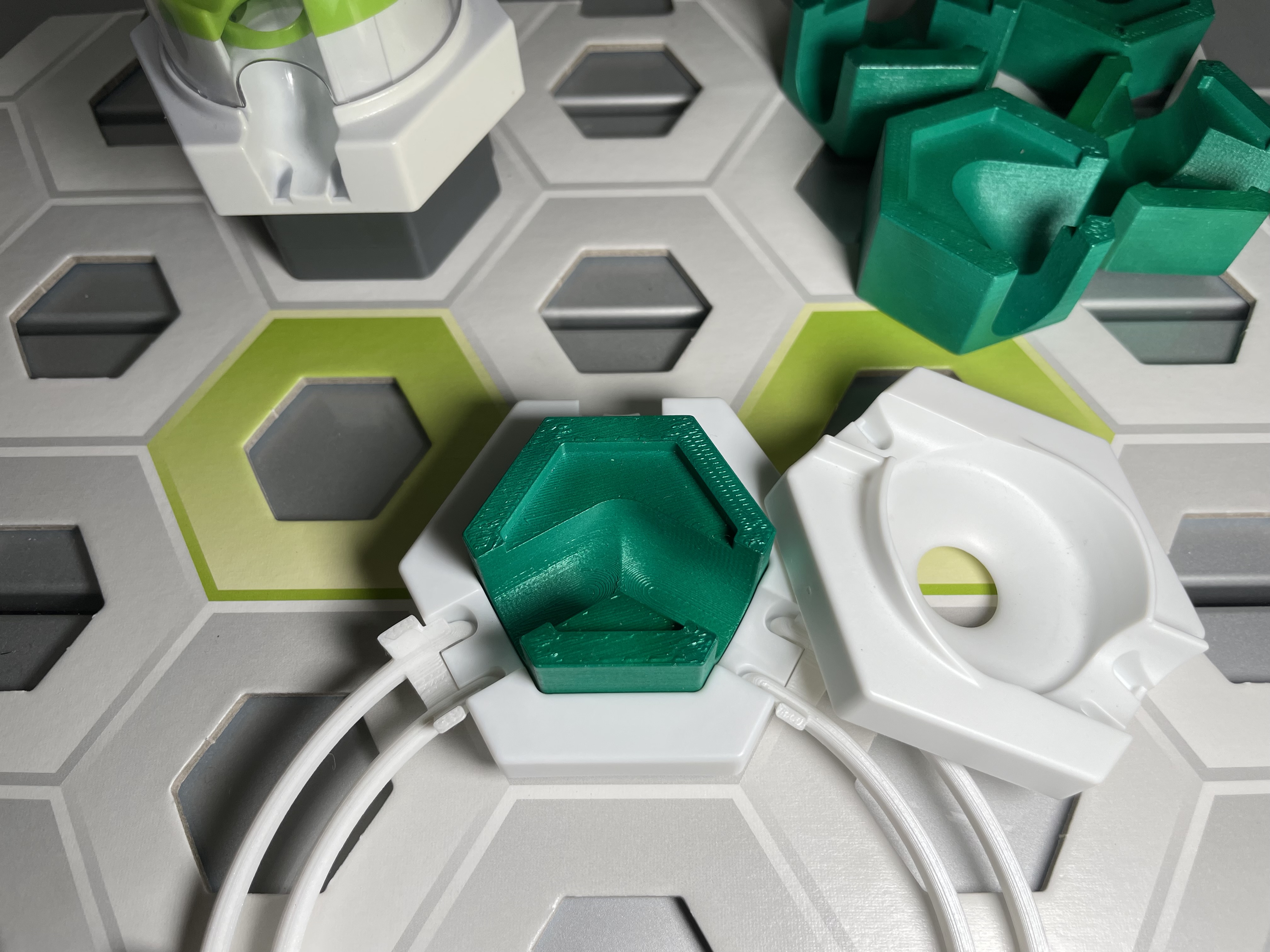 Simple Rondomizer Inlets for Gravitrax