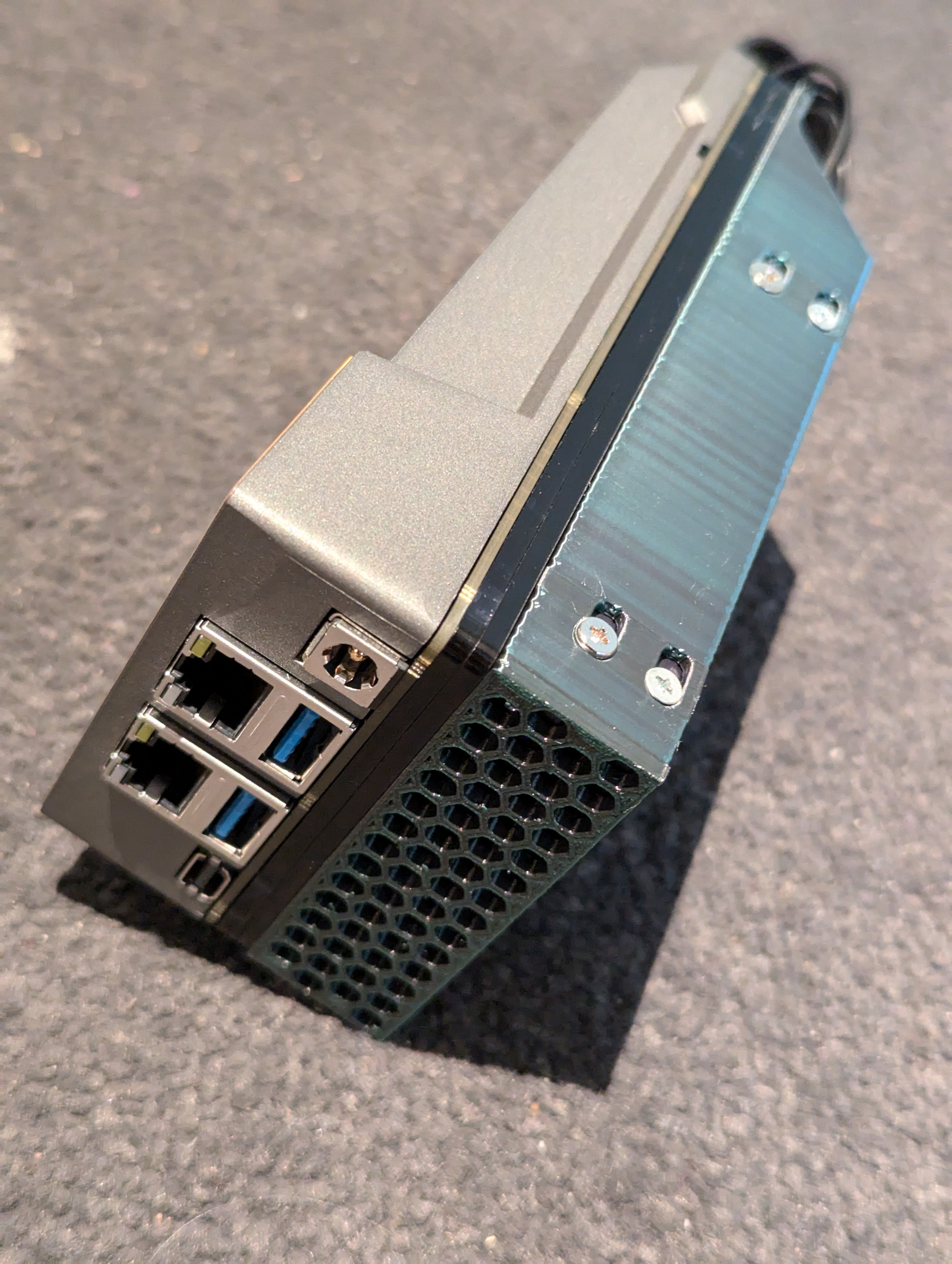Zimaboard Dual SSD stand remix