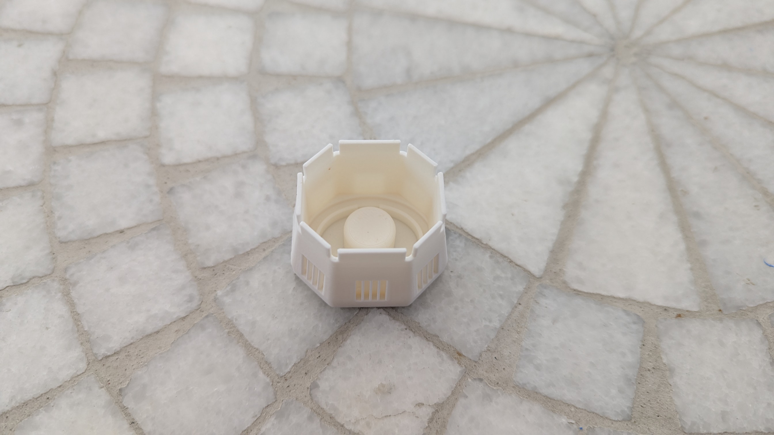 Buttcaps and Pallets for Tennis Racquets modeled after Head for Grip