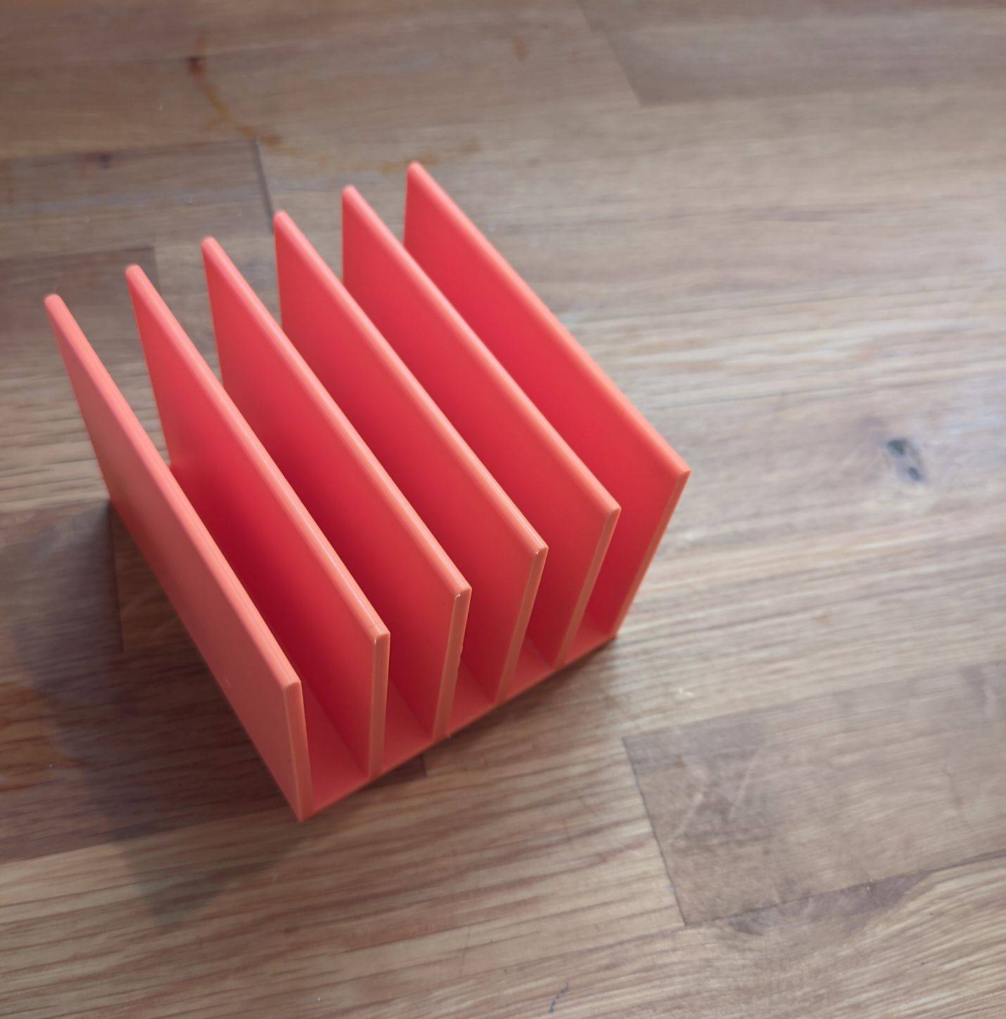 Miniatura 2 do modelo 3D Dough scraper holder