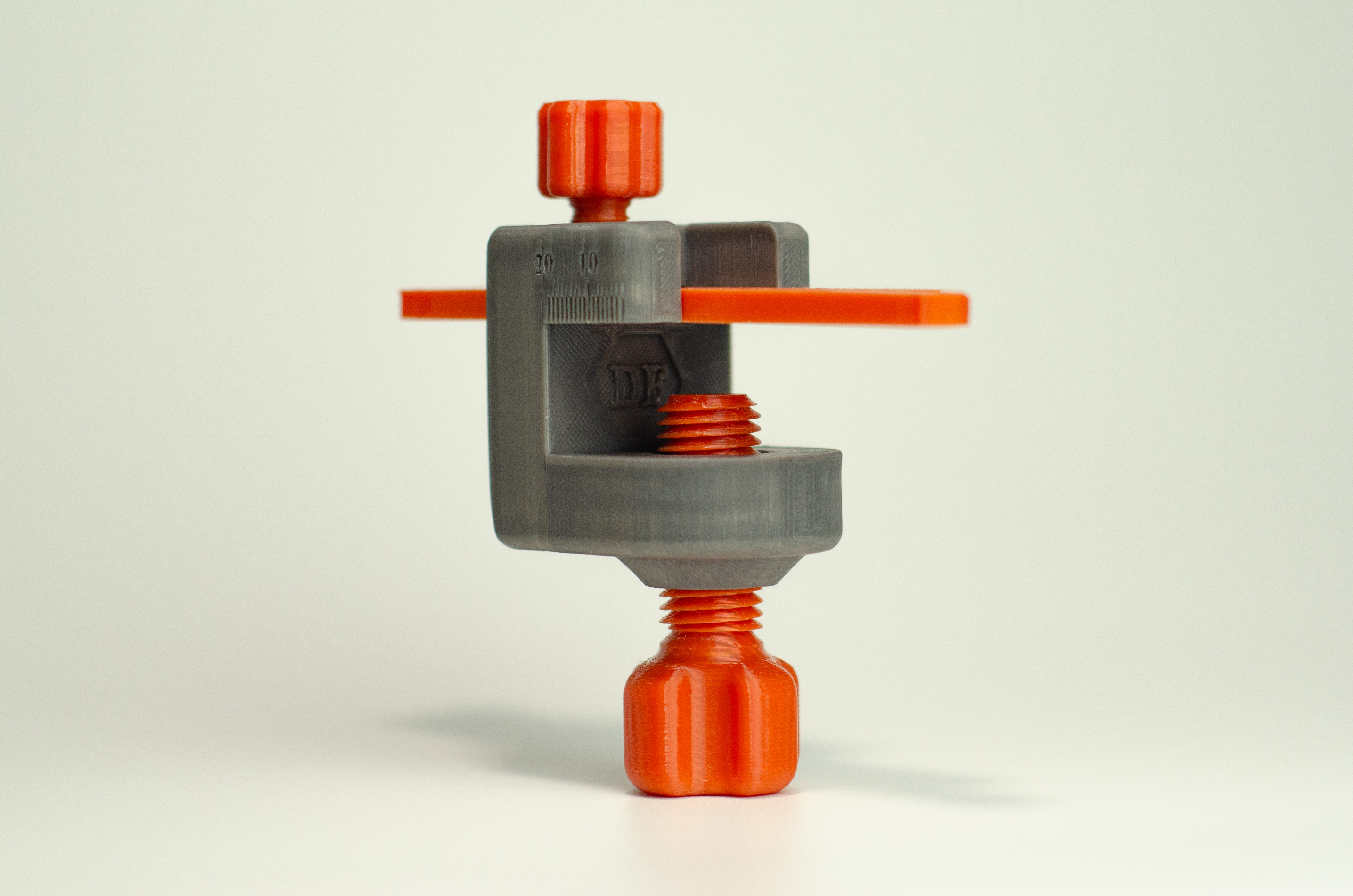 Clamp for installing mirrors