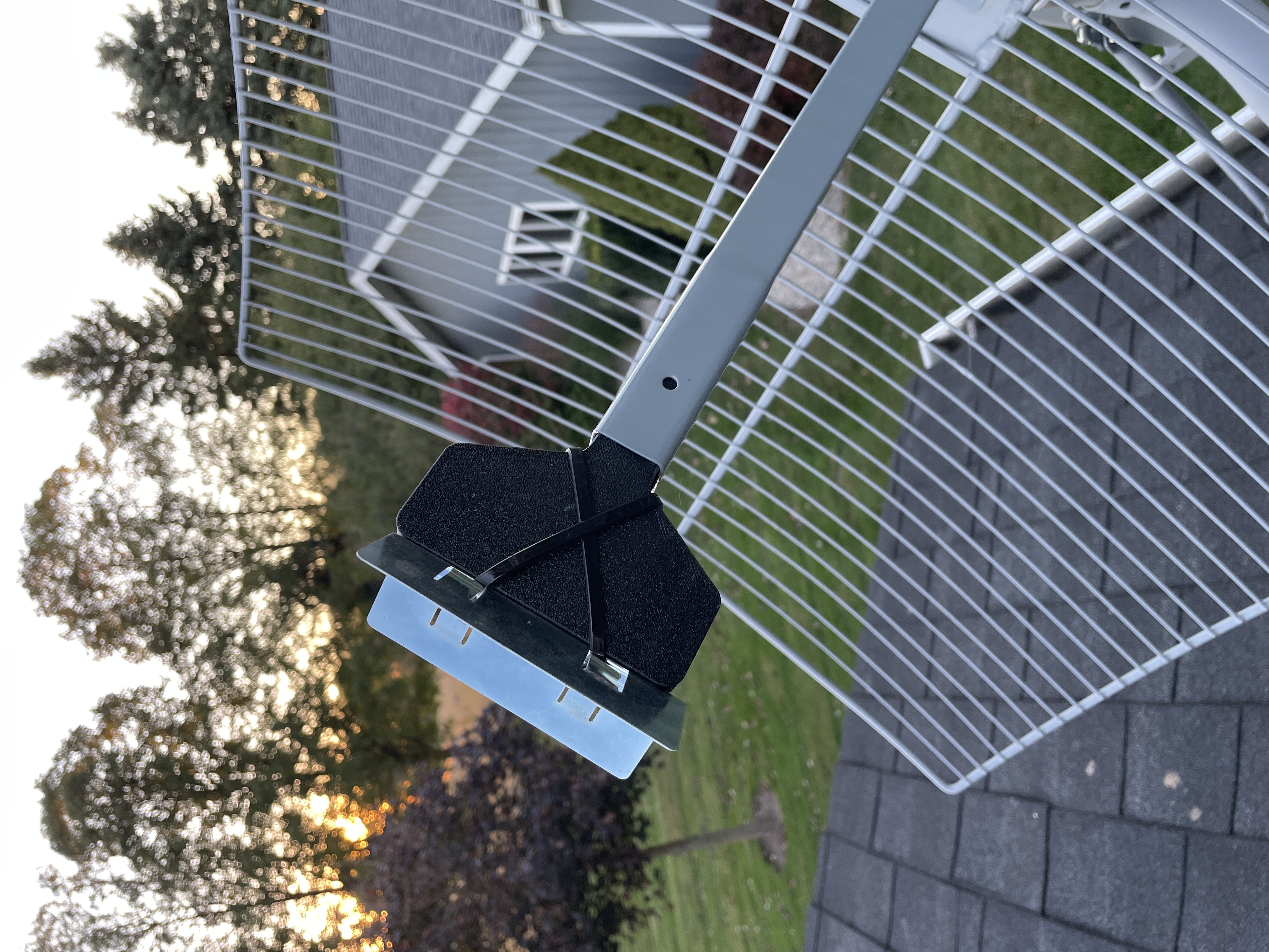 GOES 1.7Ghz LNB Housing