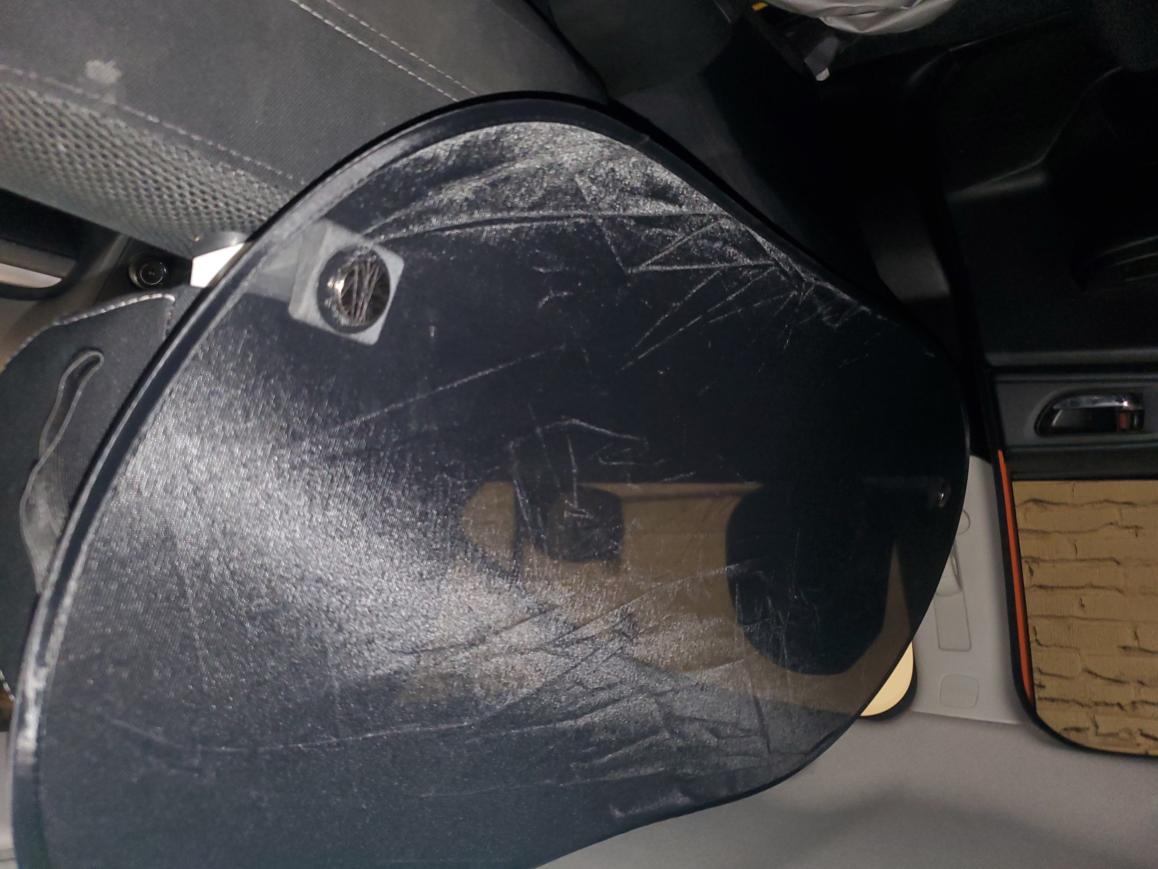 Headrest hook with shade mount — miniatura 2