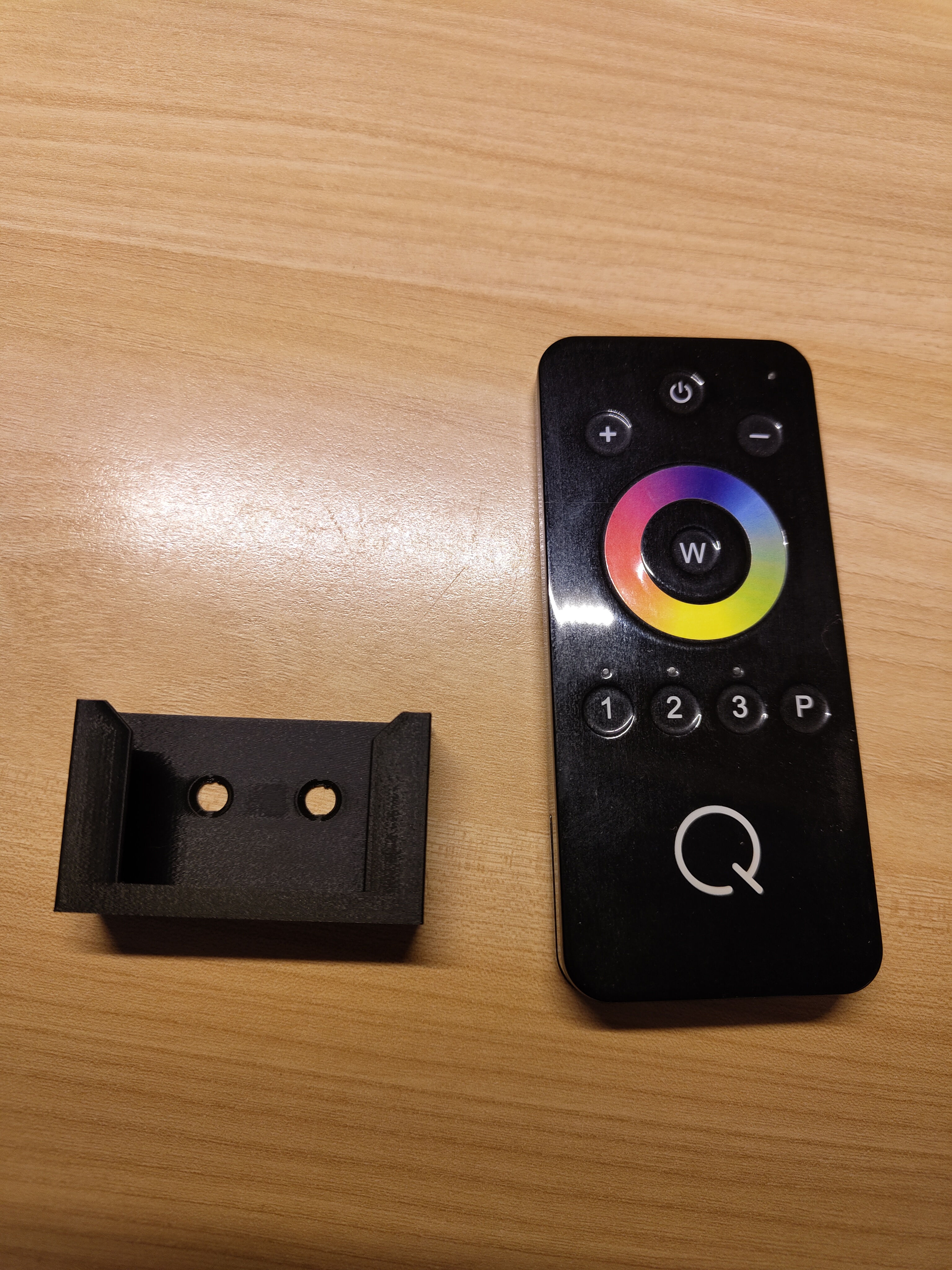 Paul Neuhaus remote holder