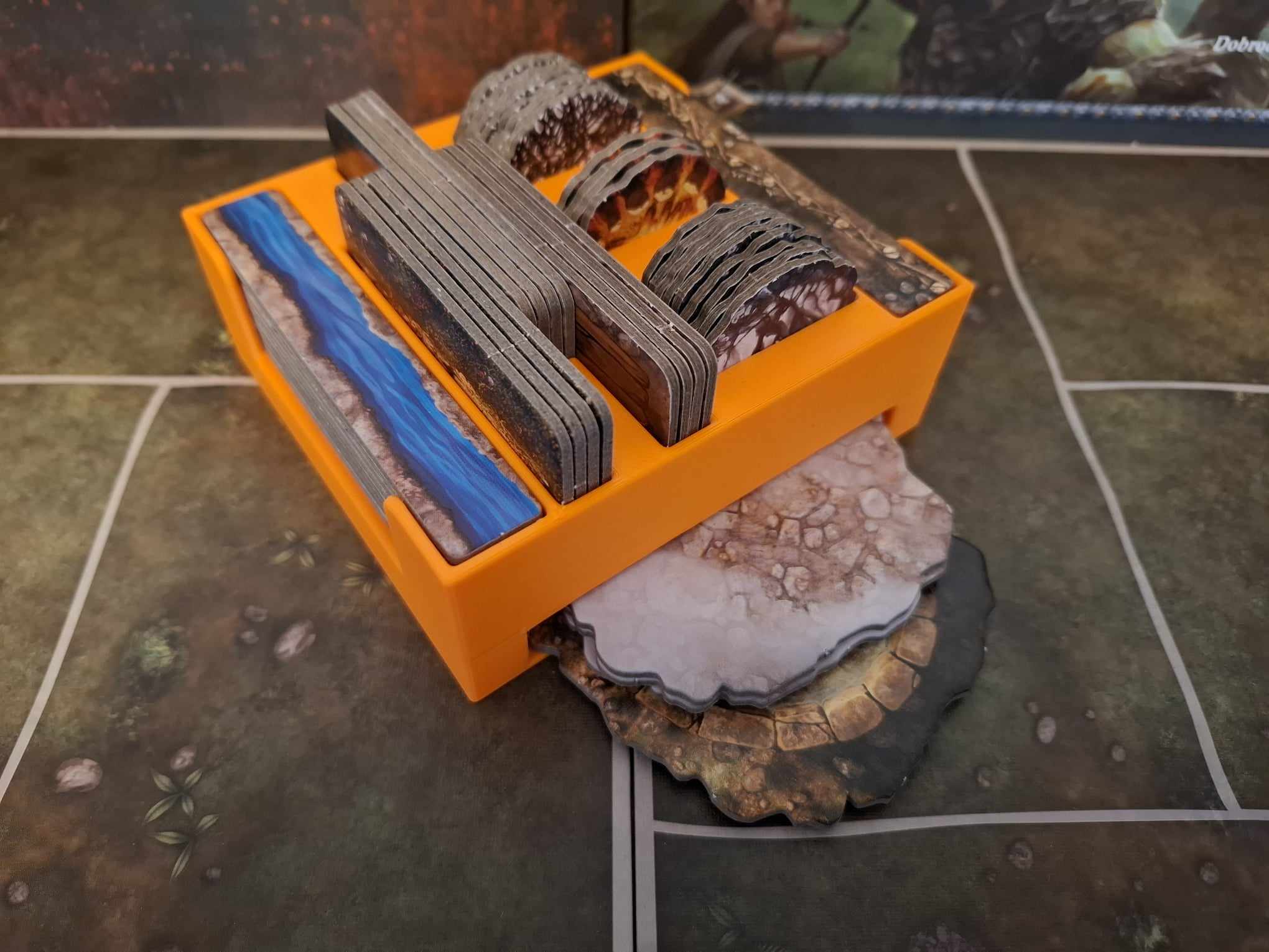 Journeys in Middle-Earth battle tokens tray