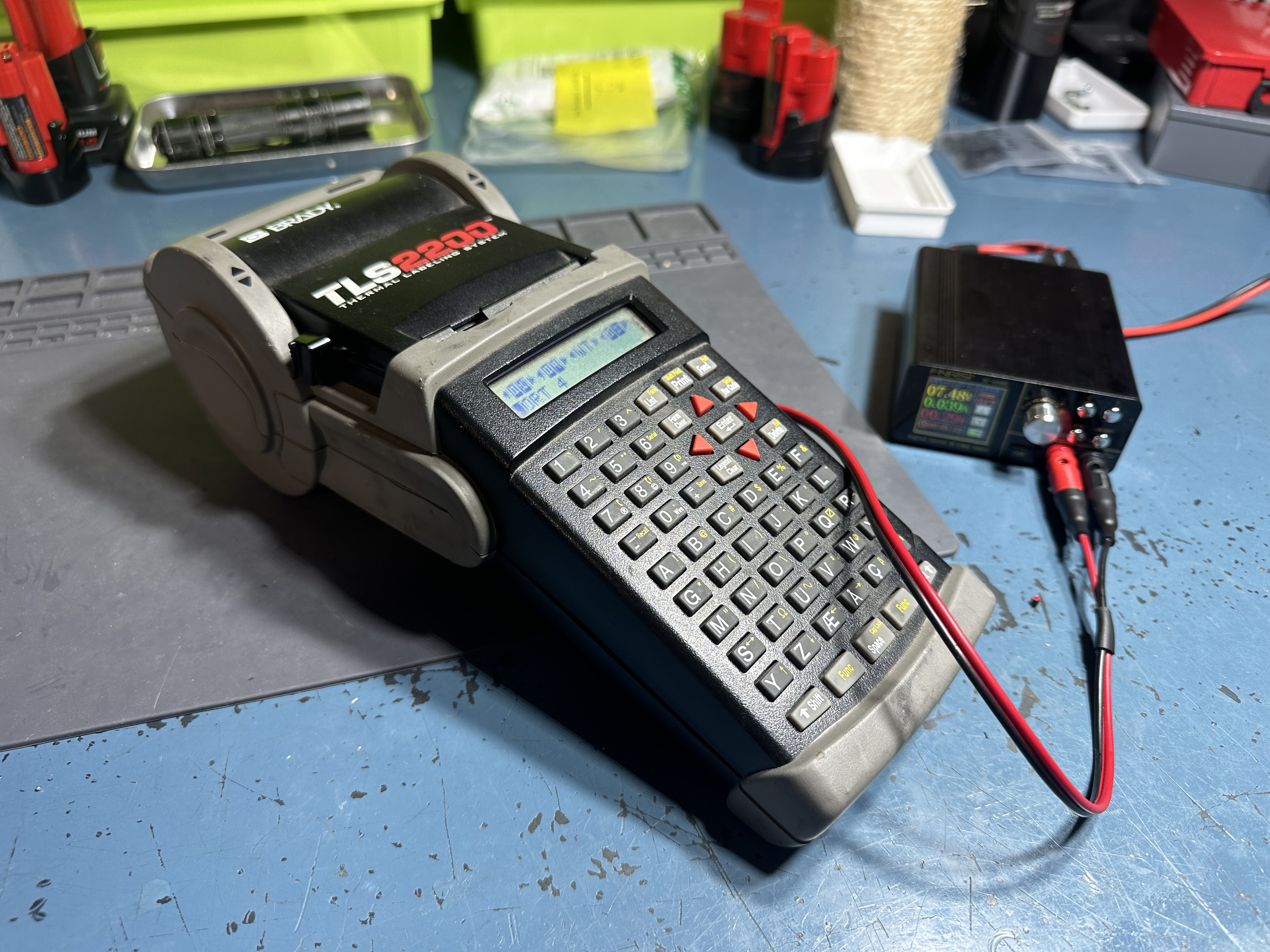 Brady TLS2200 Battery to DC Adapter/Converter