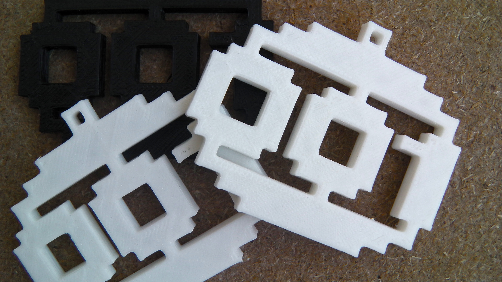 Paradroid Ornament - Key chain