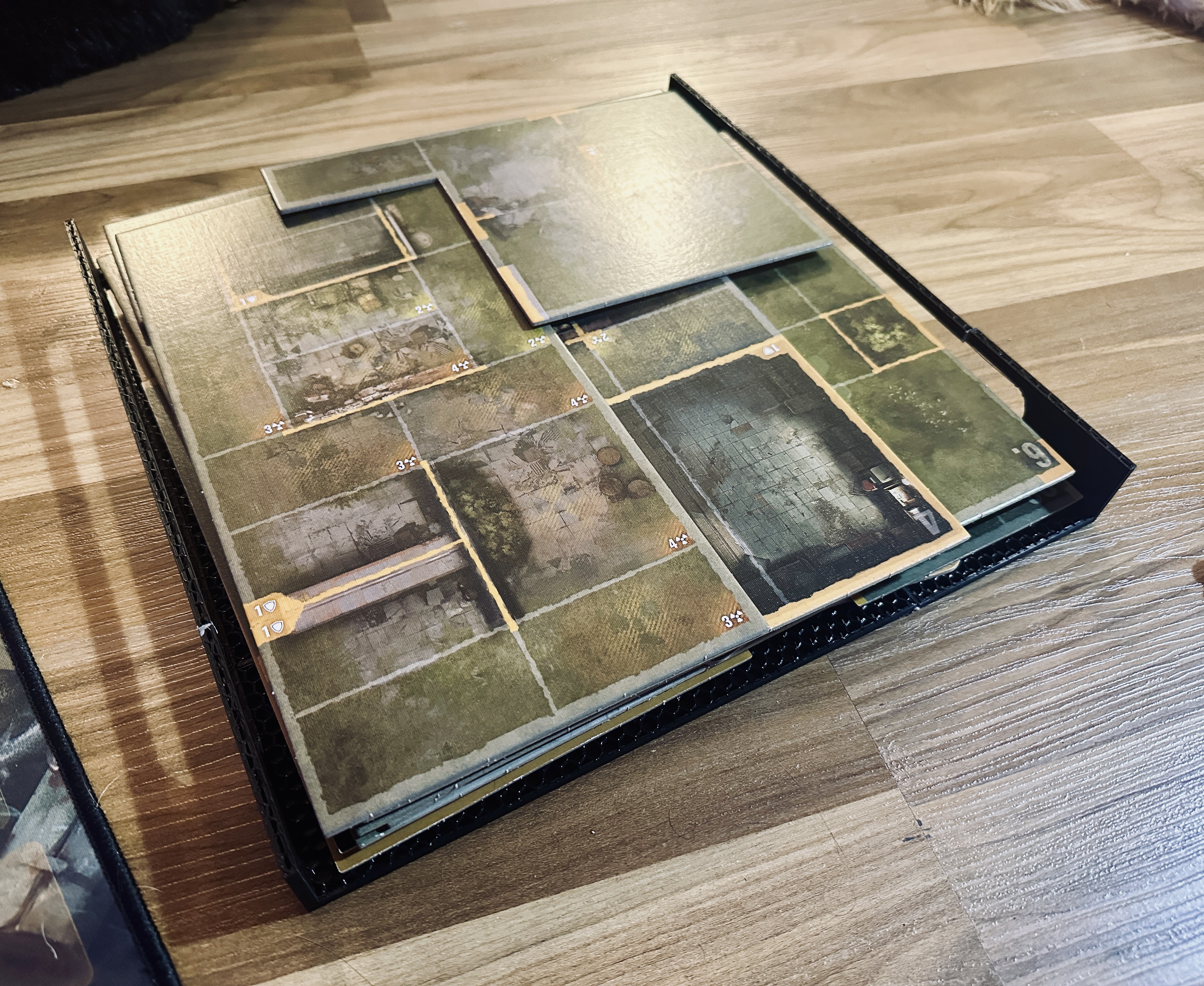S.T.A.L.K.E.R. Core Game Tile Tray