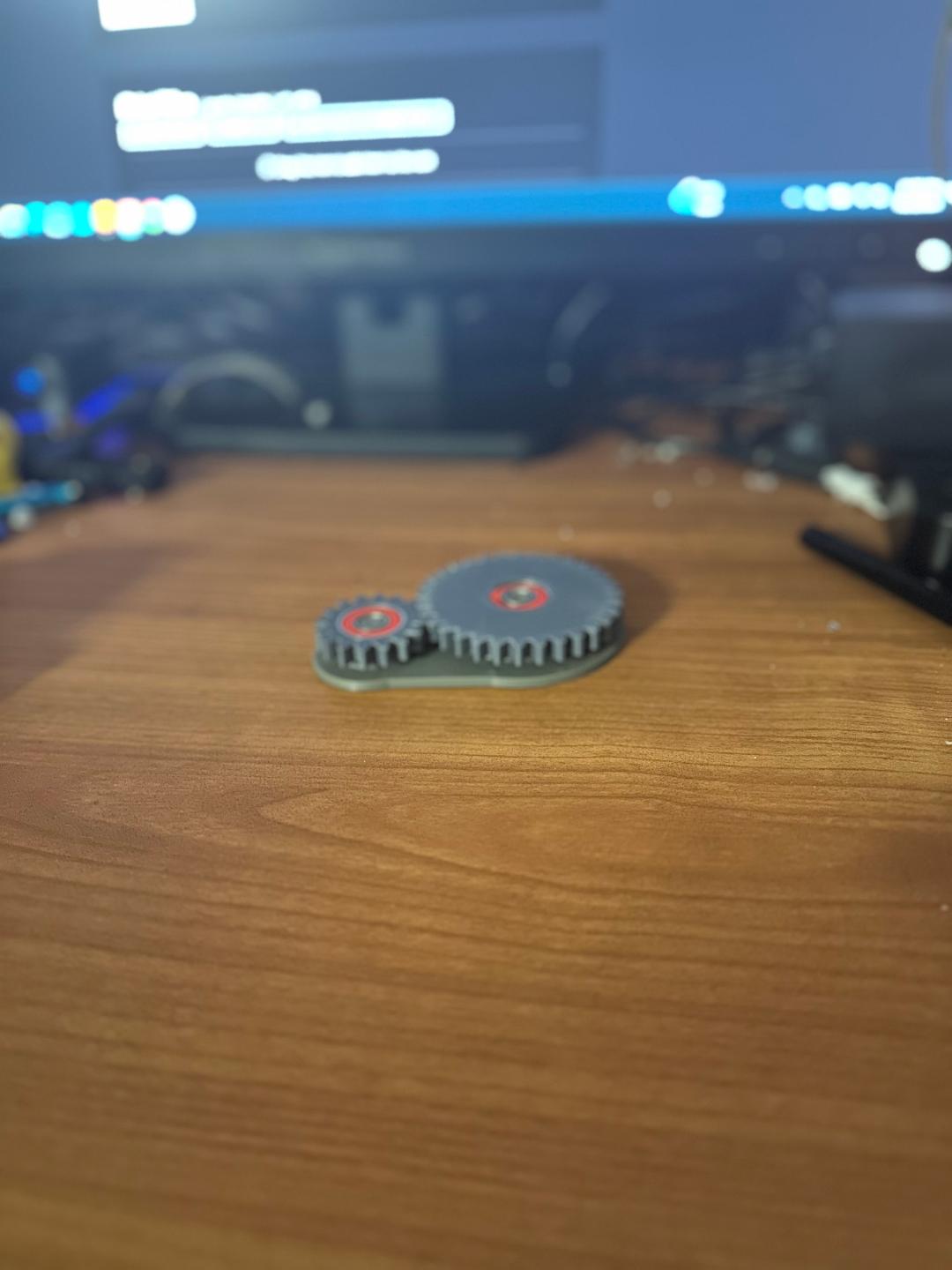 Miniatura 2 do modelo 3D Basic gear with bearing (fidget)