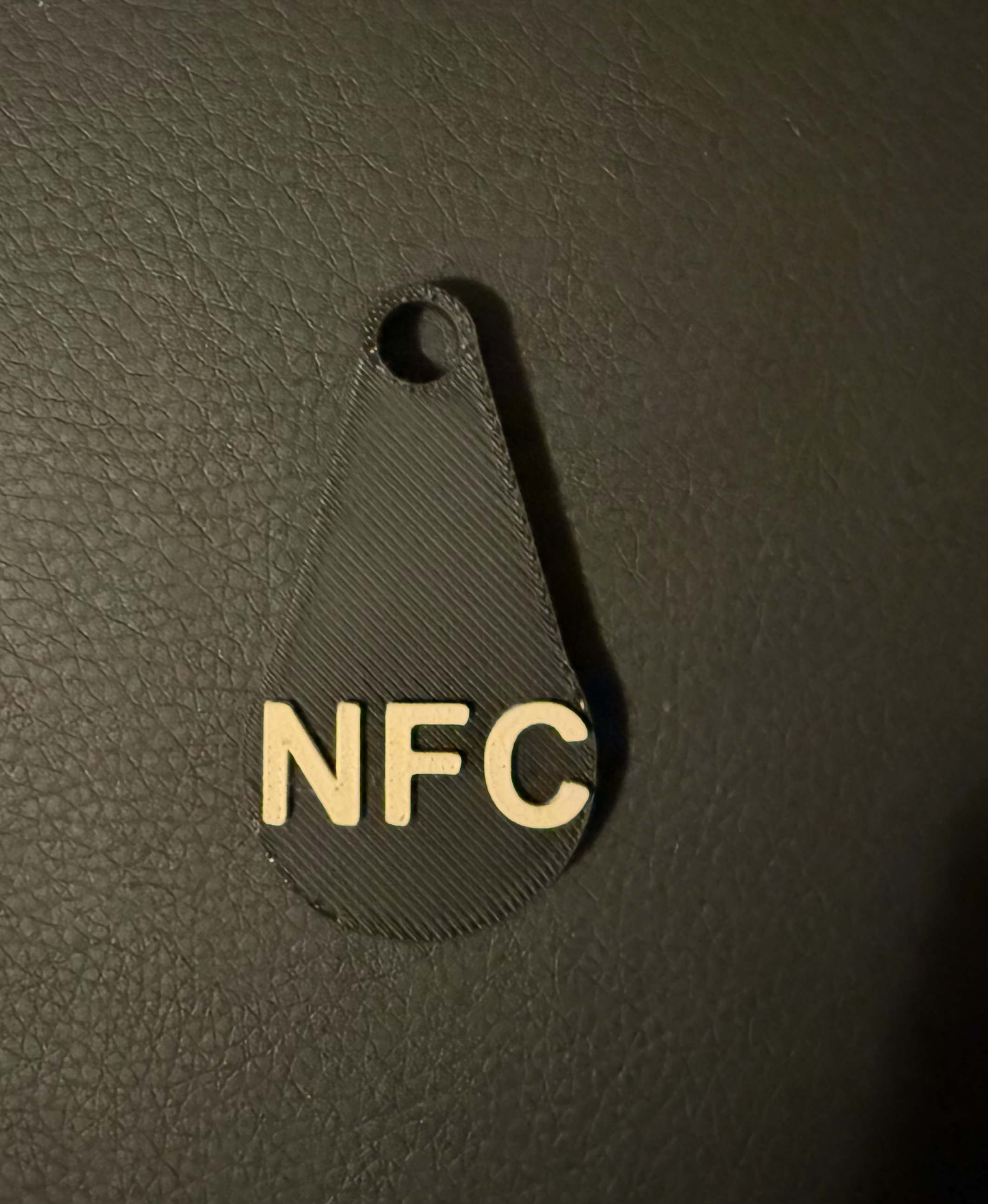 NFC KEYCHAIN