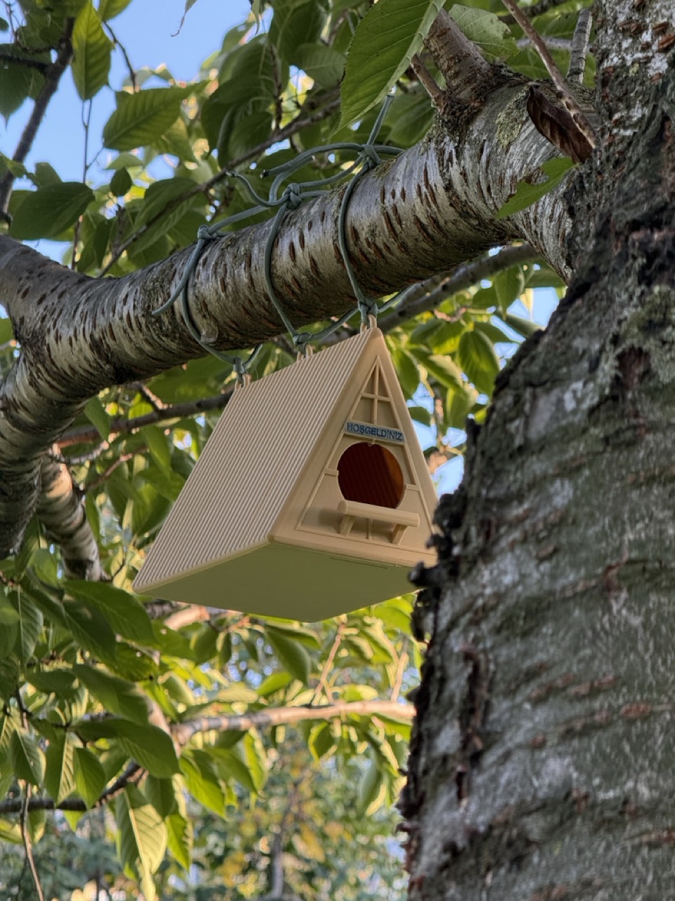 Bungalow birdhouse