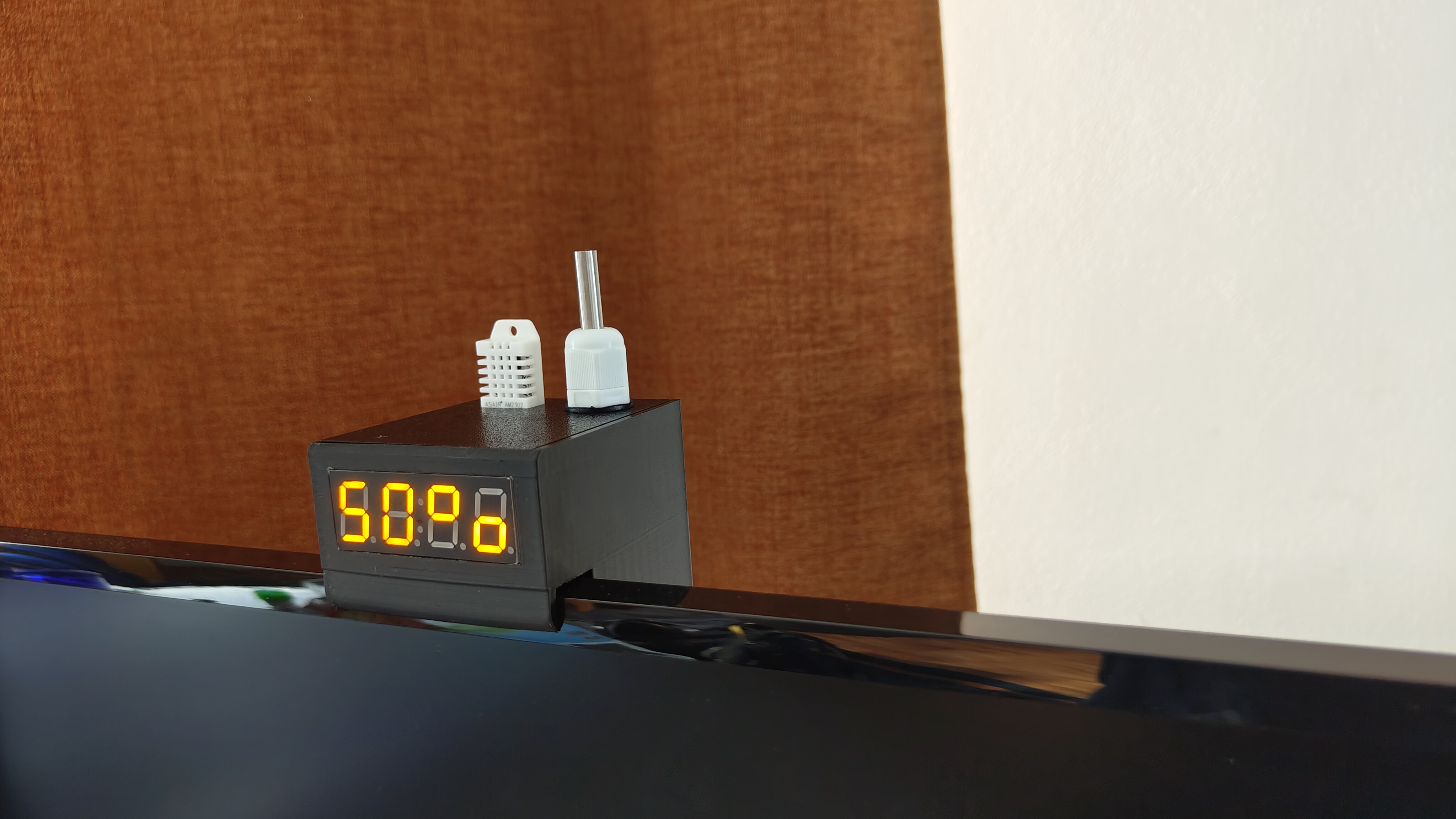 Box for temp/hum sensor by Lo5iteCH Download free STL model