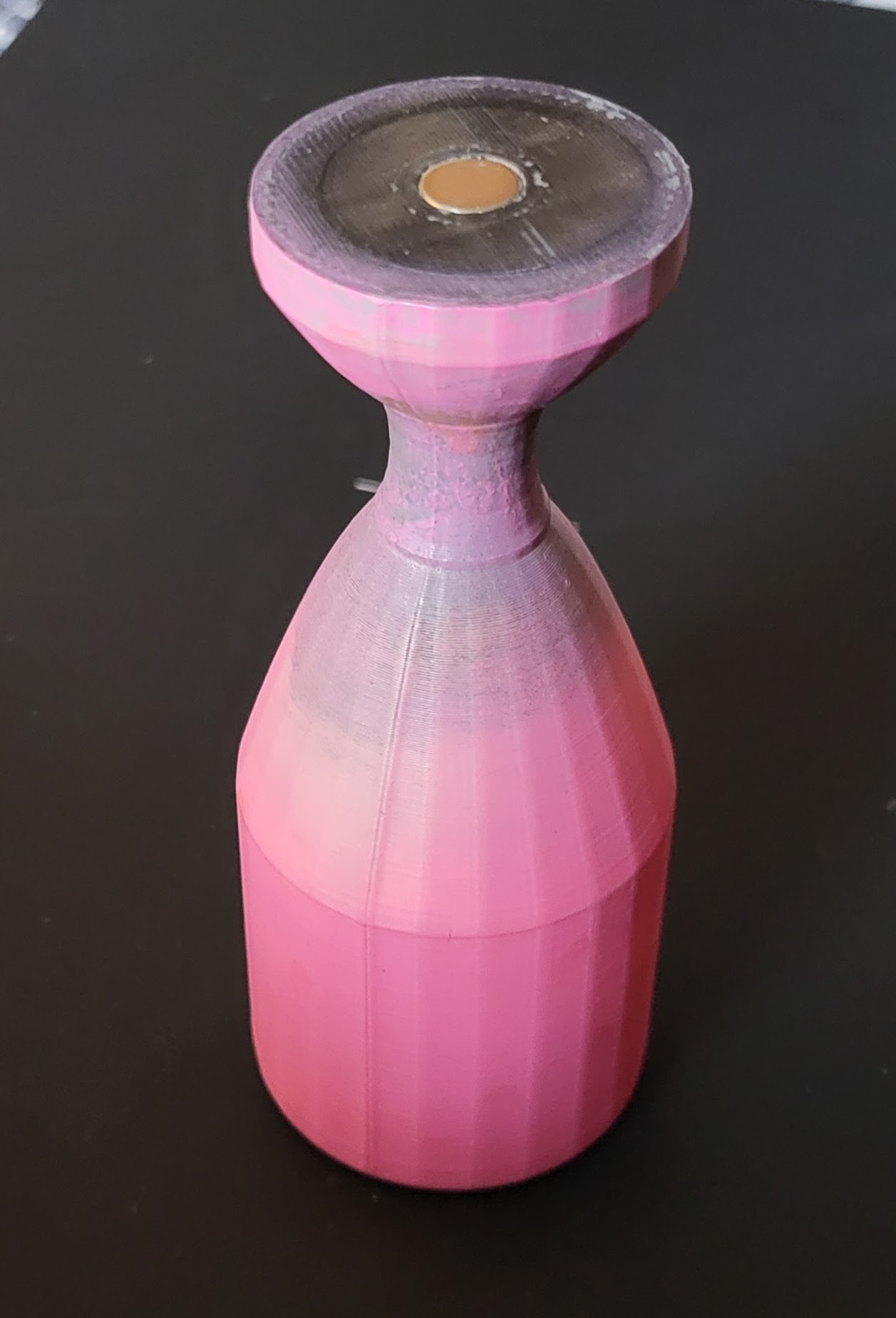Ergonomic Magnetic Paint Handle