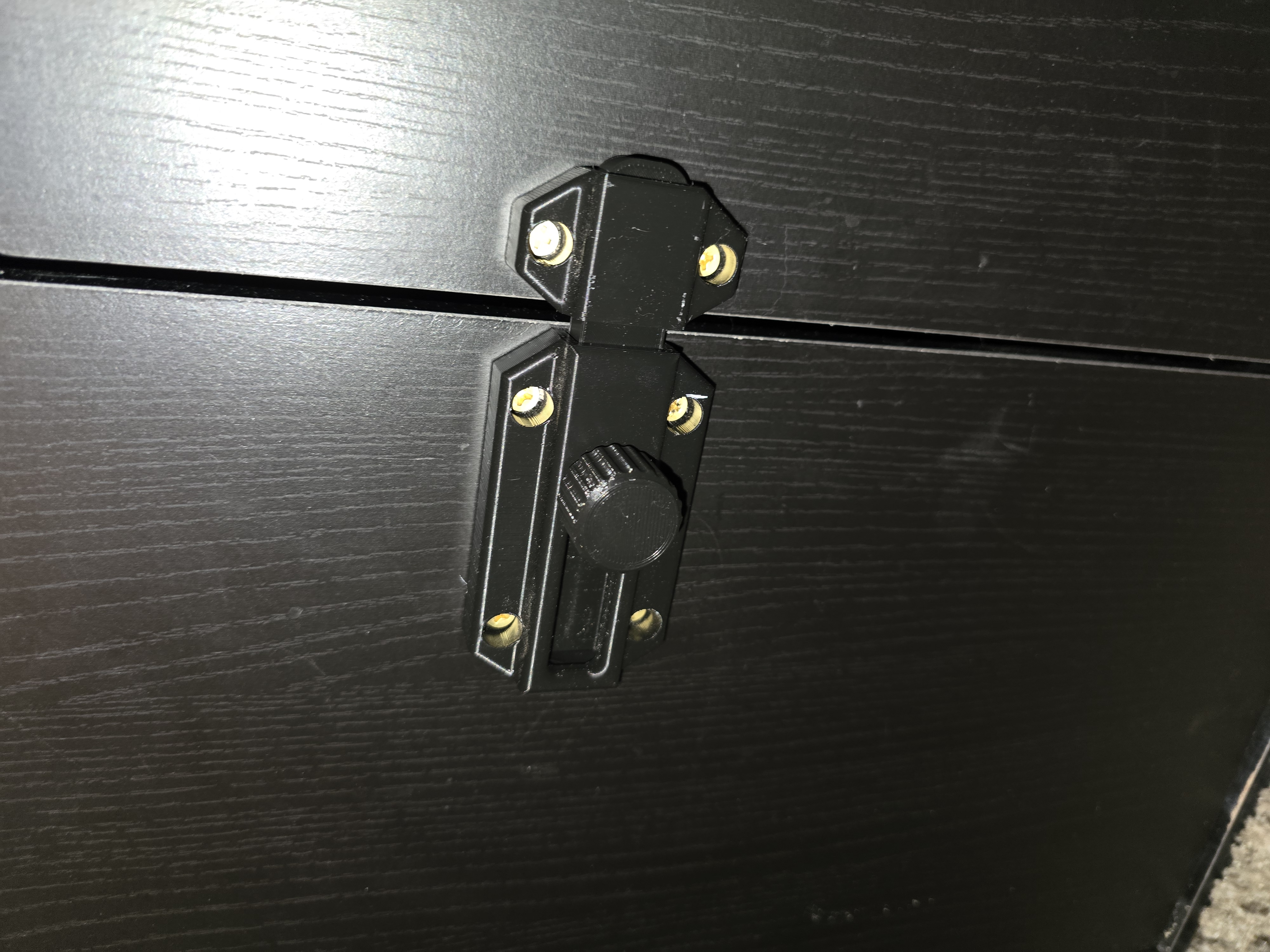 REMIXED - Latch with Locking Mechanism