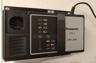 Panasonic charger EY0L11 wall mount