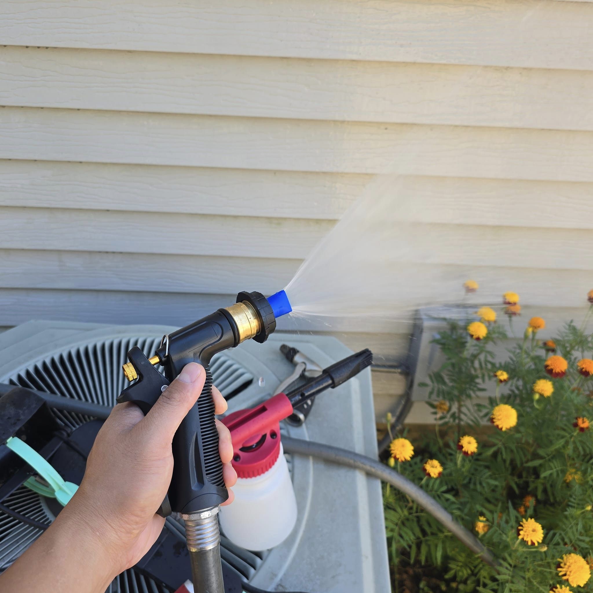 Flat nozzle adapter for Platinum Series Foam Sprayer