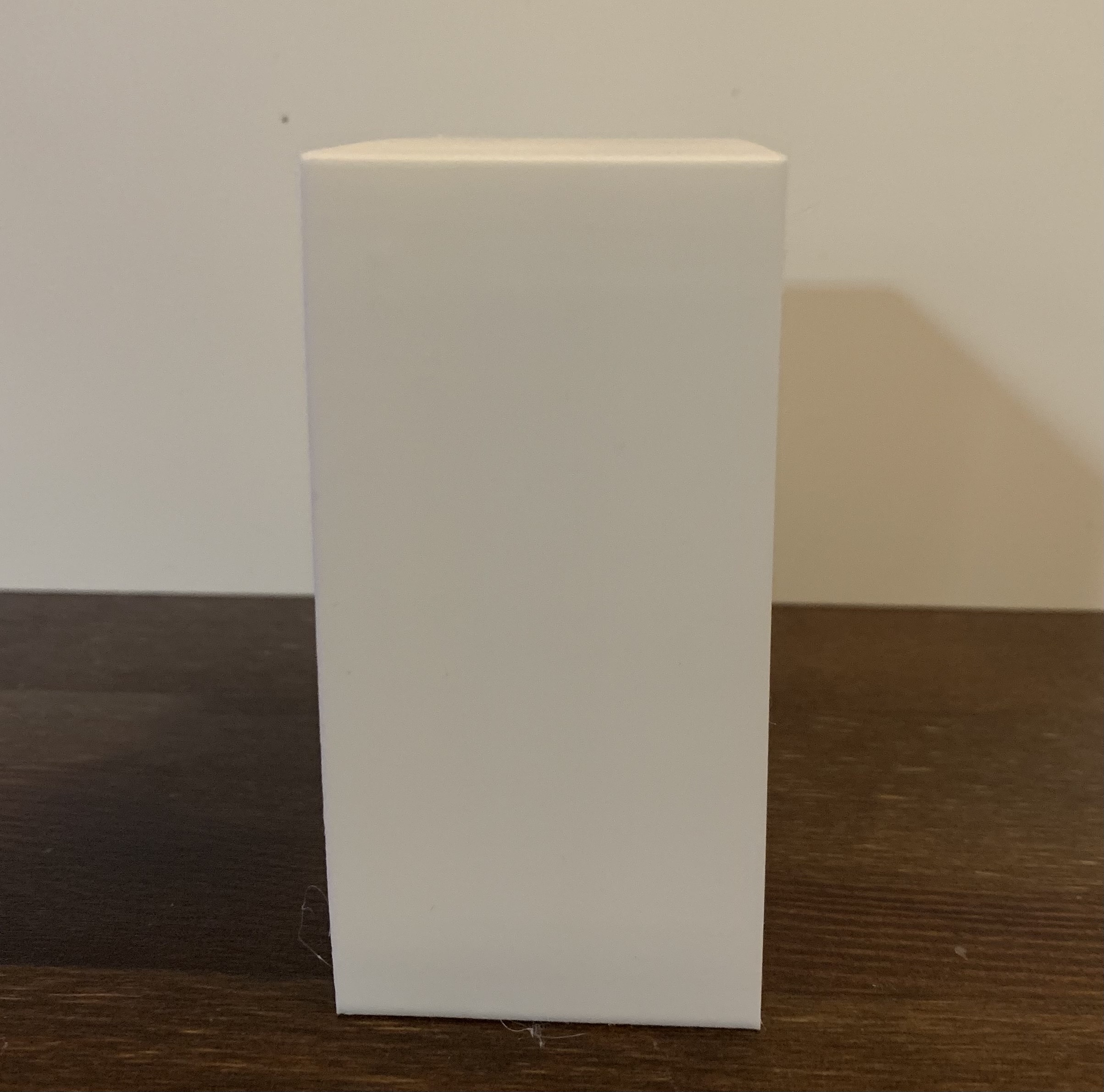 Kleines Regal für Figuren