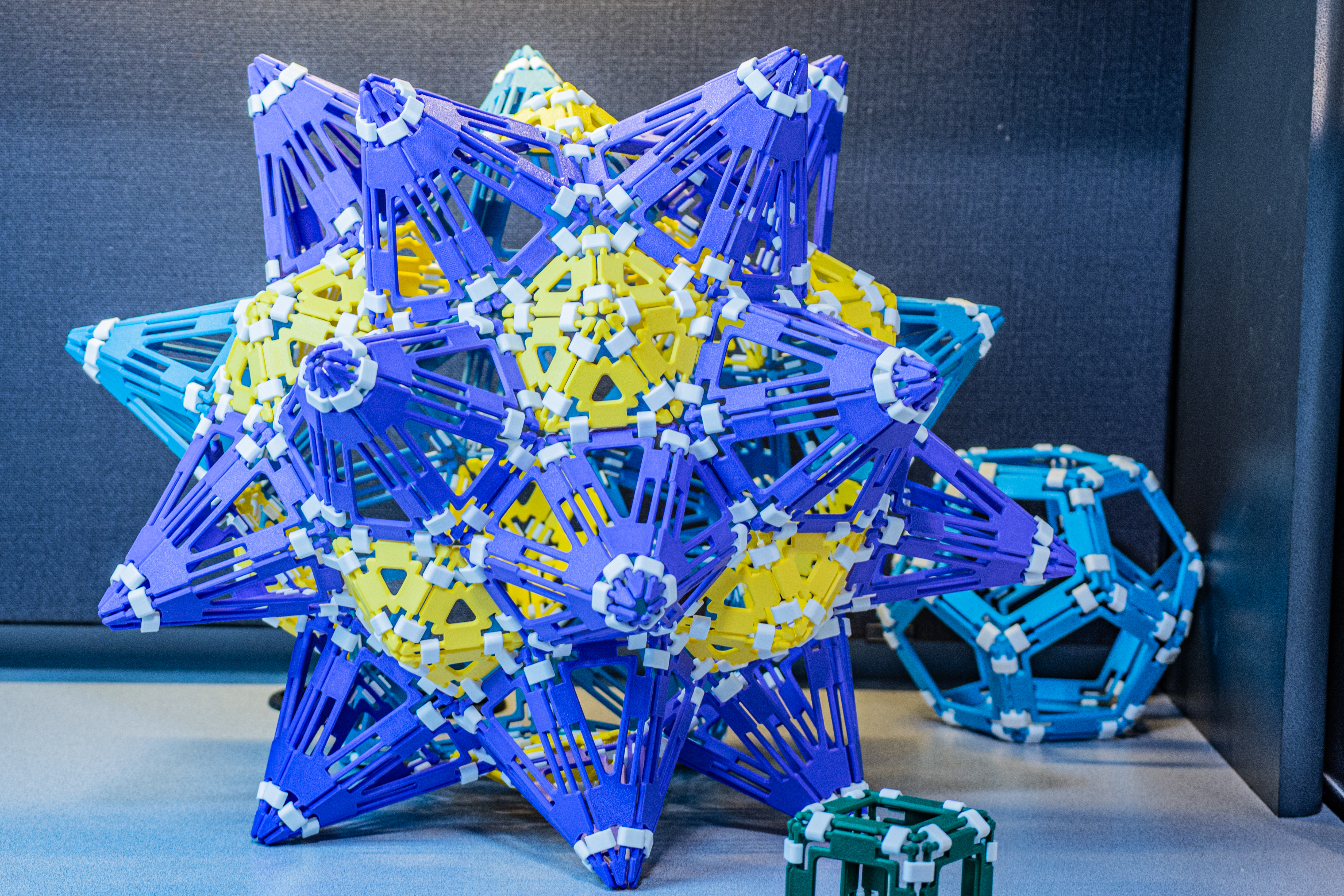 Miniatura 7 do modelo 3D Build-a-shape Polygon Kit