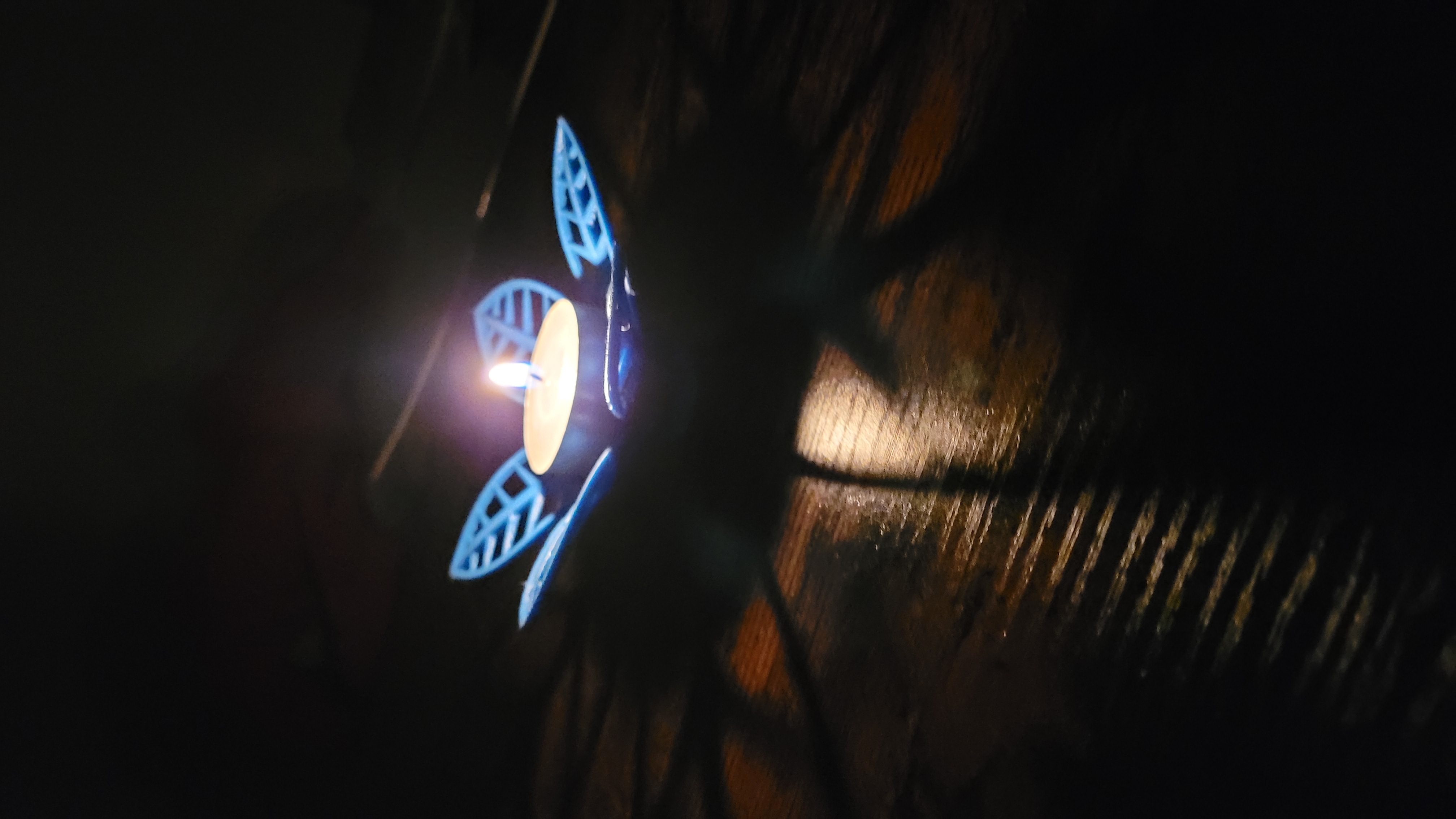 Flower-shaped tealight — thumbnail 9