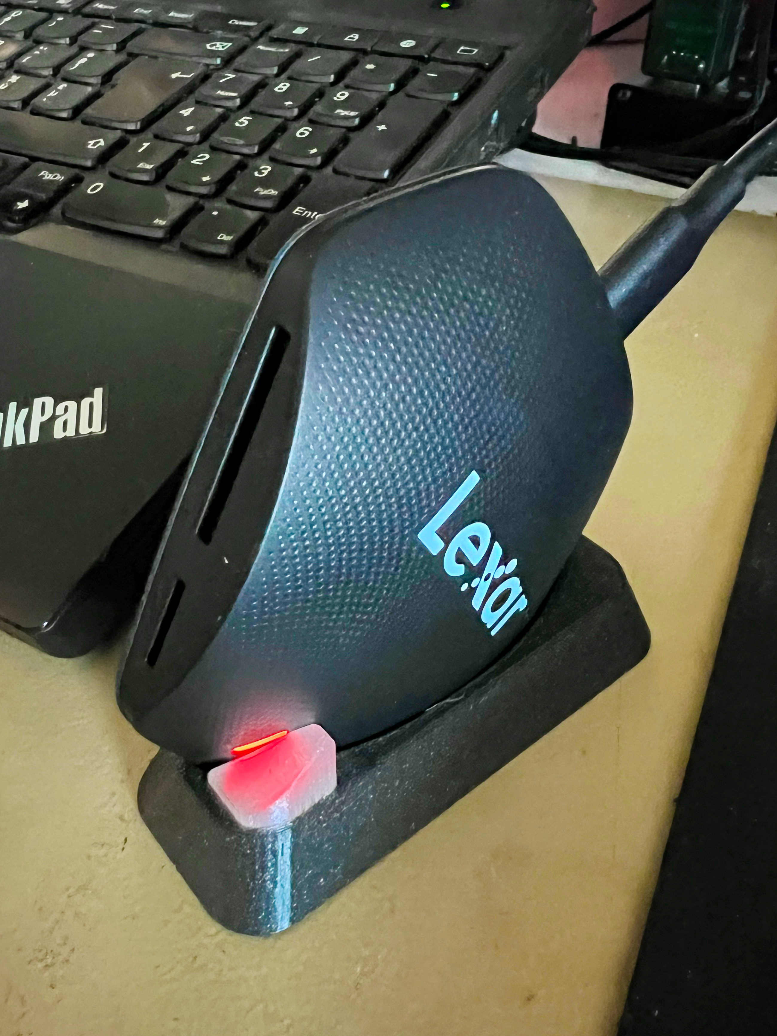 Lexar Card Reader Vertical Support