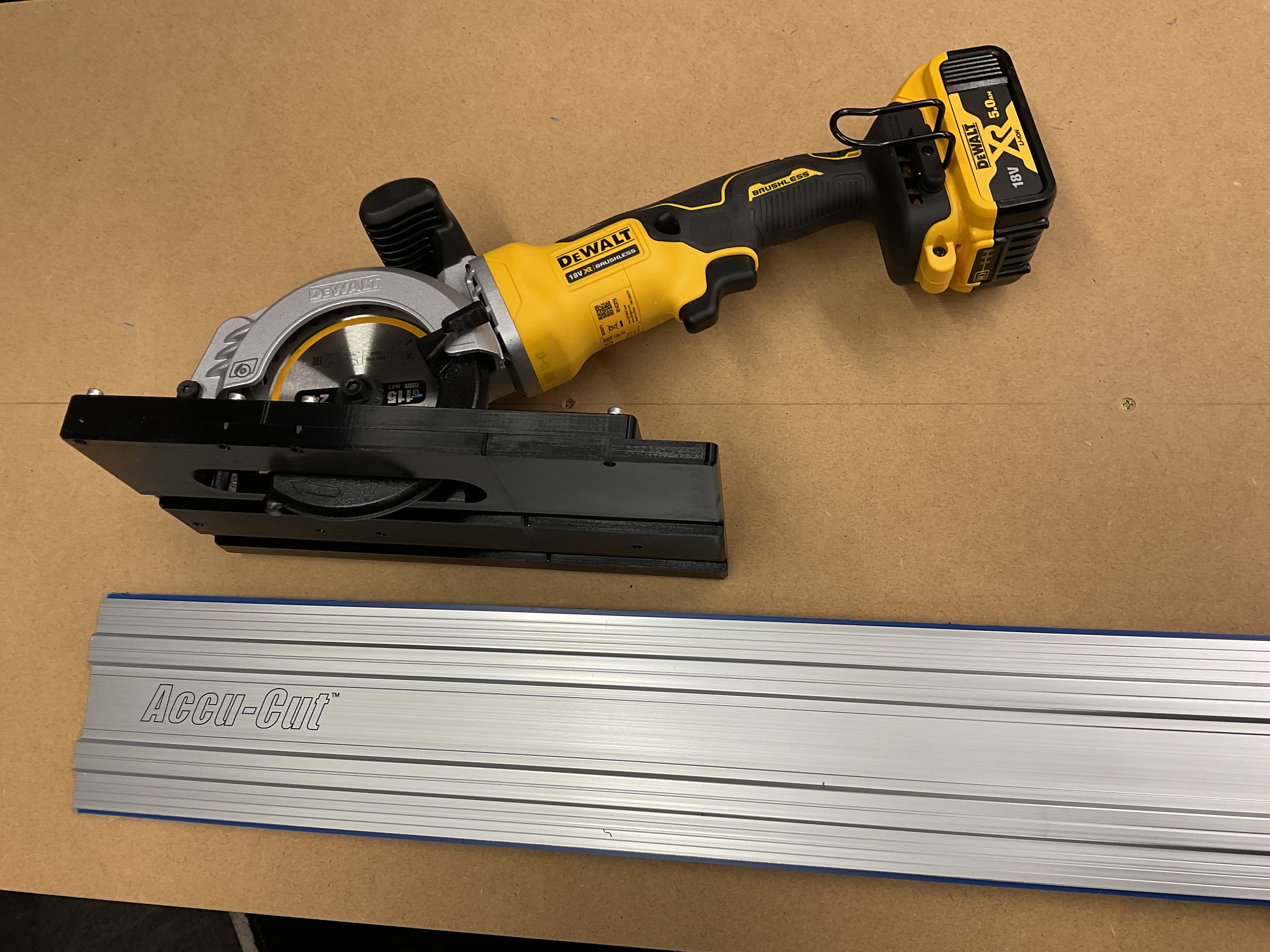 Kreg Accu-Cut tracksaw adapter for DeWalt DCS571 Compact Circular Saw — thumbnail 4