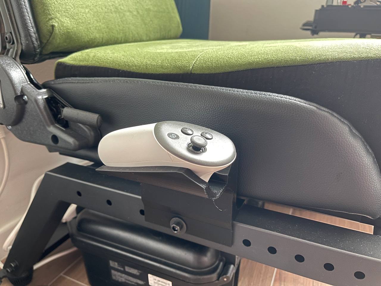Quest 3 Controllers Holder for NLR Next Level Racing Flight Simulator Seat