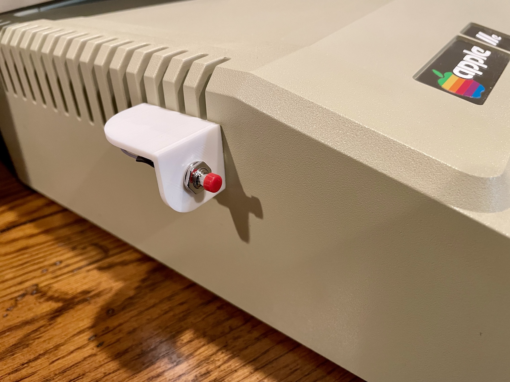 Apple II+ / IIe Pushbutton bracket
