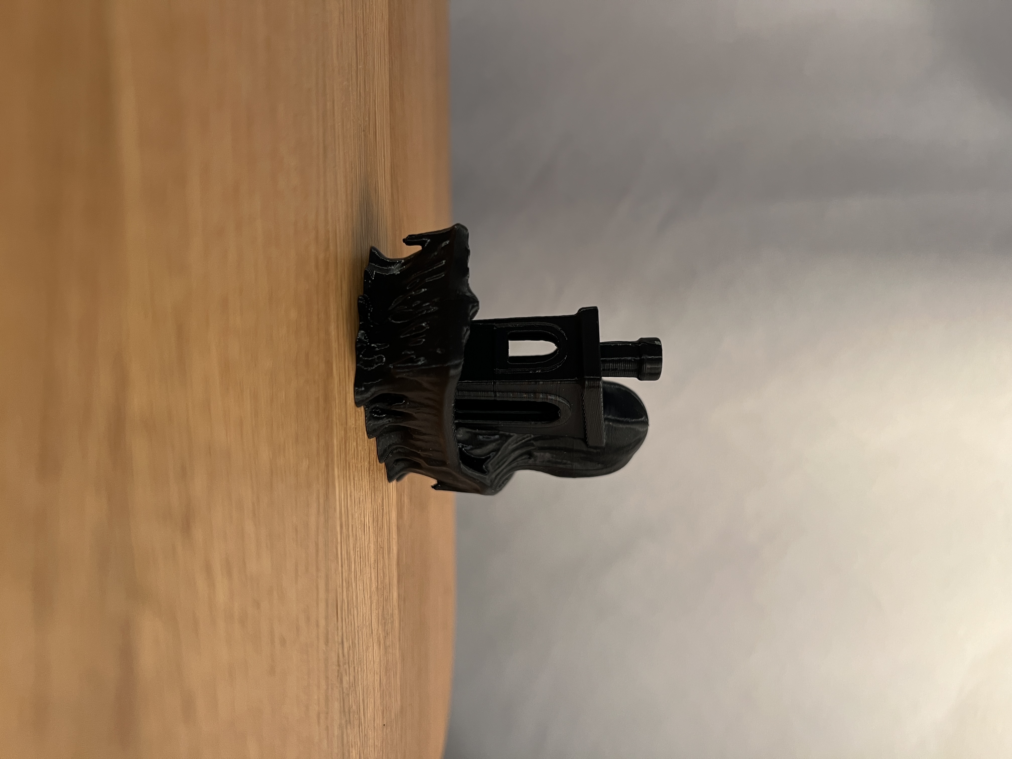 Creepy Benchy — miniatura 5
