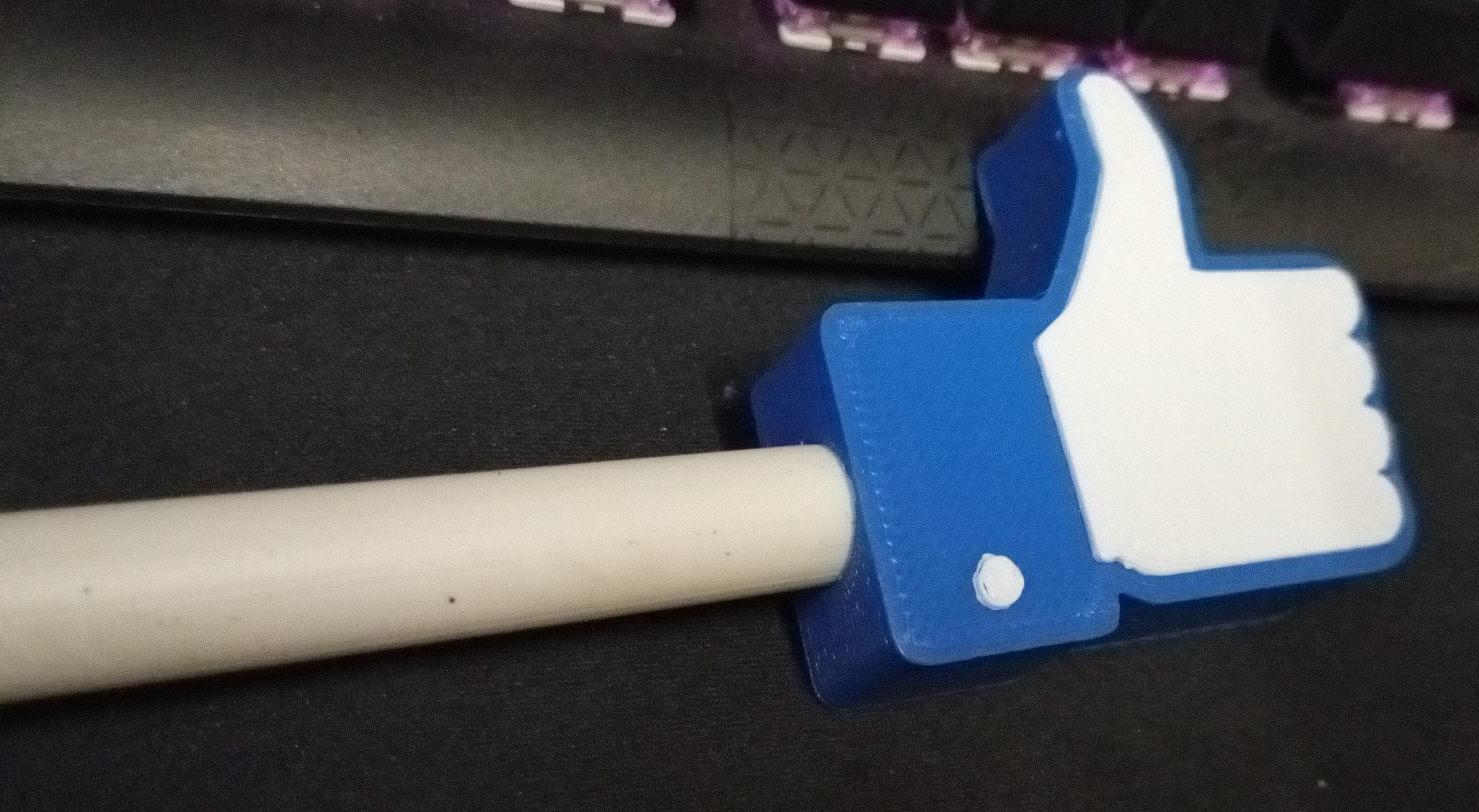 Facebook backscratcher — thumbnail 4