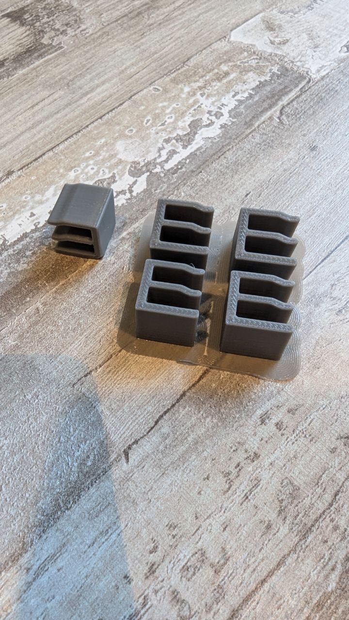 Cabel holder/clip