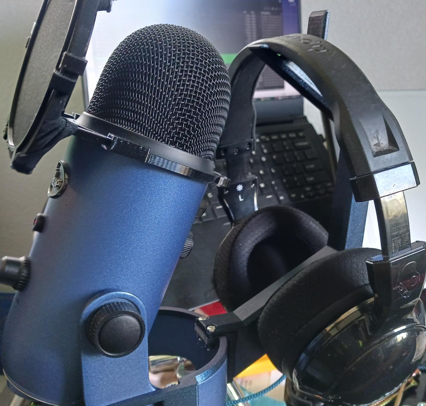 Blue Yeti - Headphones Stand
