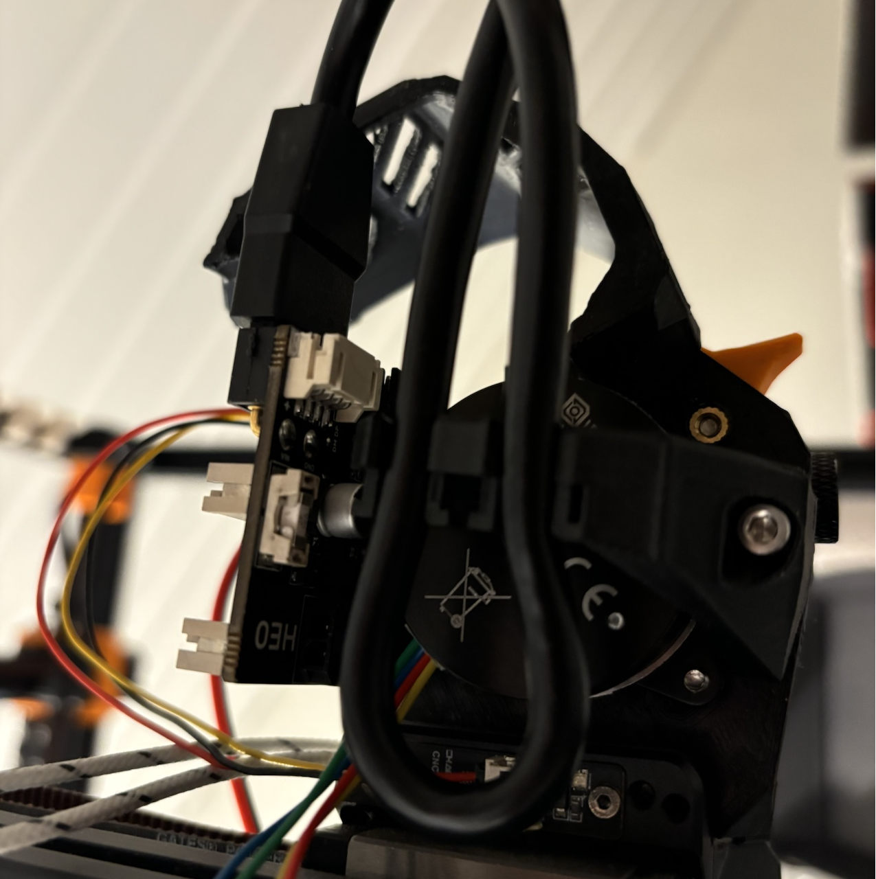 SB2209 USB can-bus cable holder