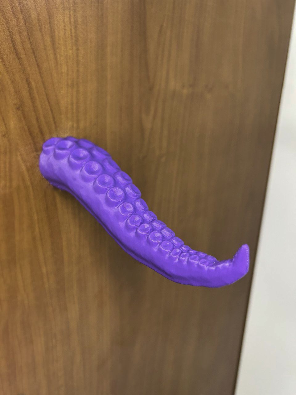 Tentacle hanger — thumbnail 3