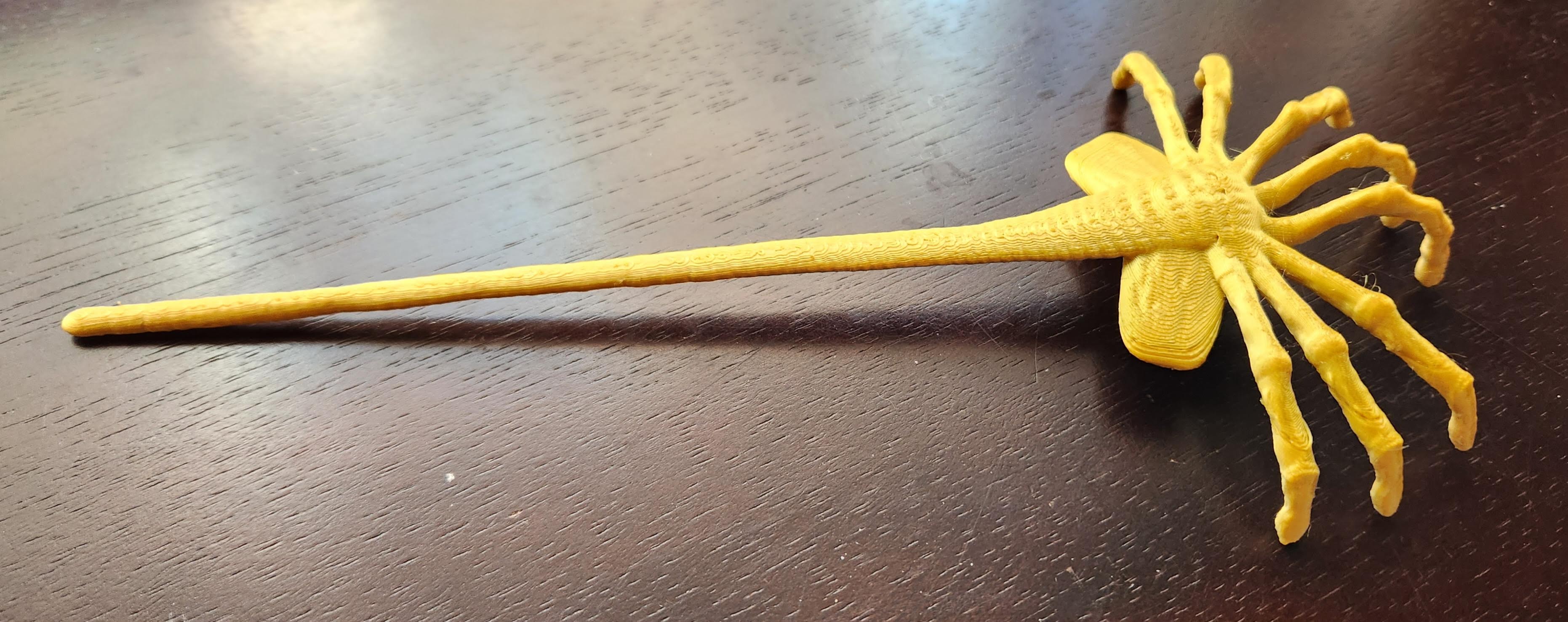 Facehugger Backscratcher