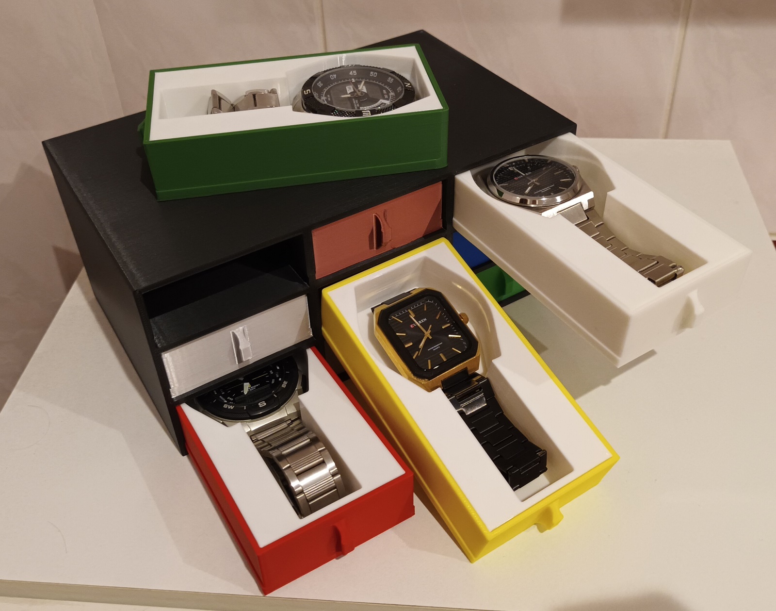 Box for 9 watches