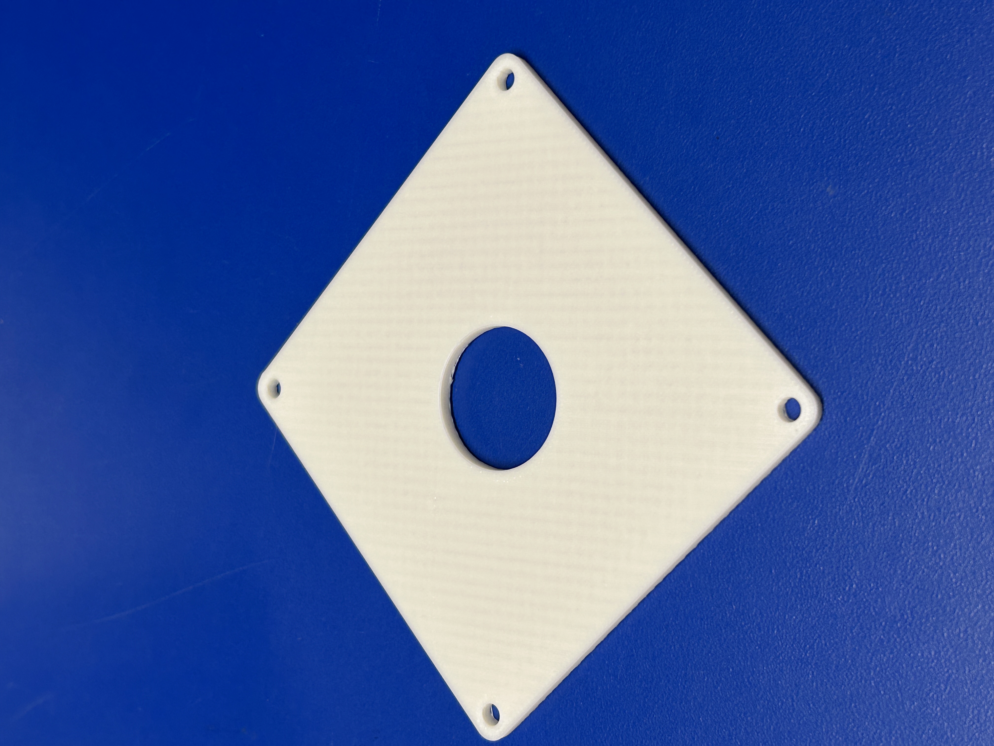 3D Printed minimalist bedside lamp — thumbnail 5
