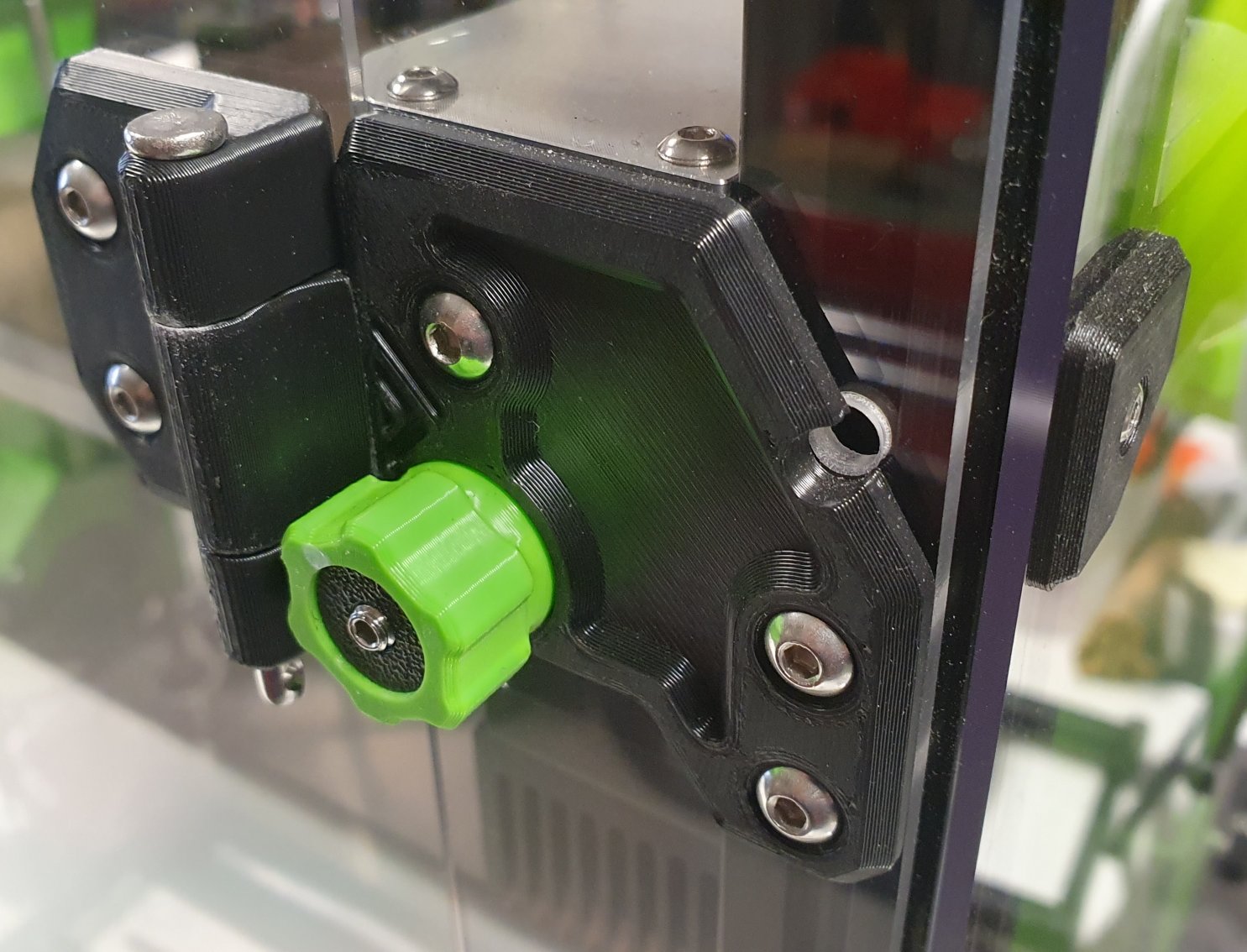 VzBoT - 180° Door Hinges
