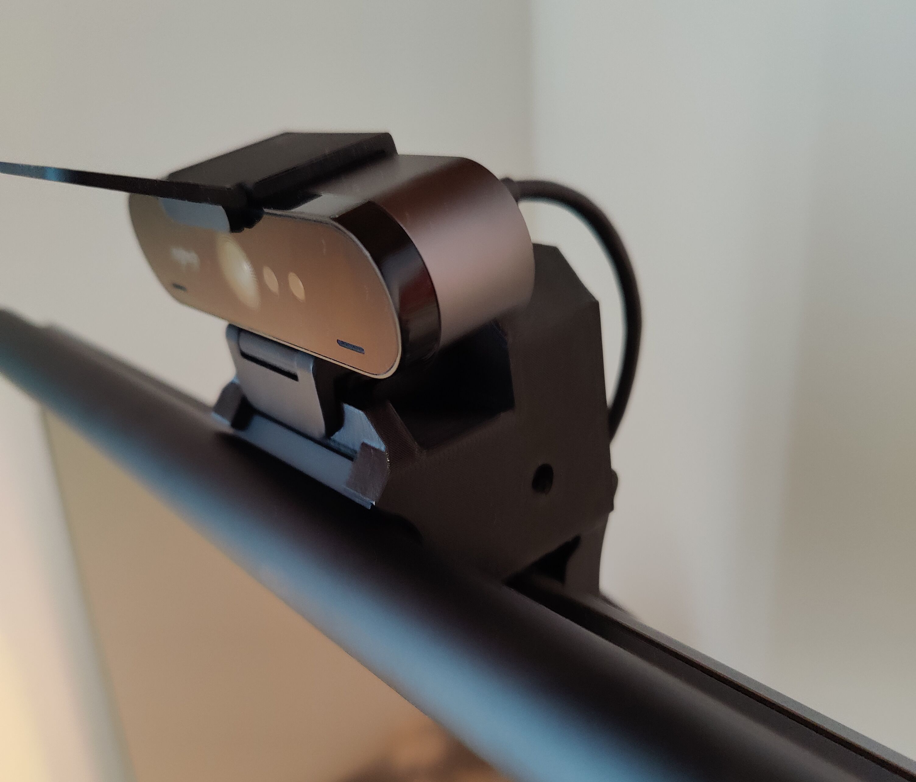 Xiaomi Mi Monitor Light Bar Logitech Brio Mount