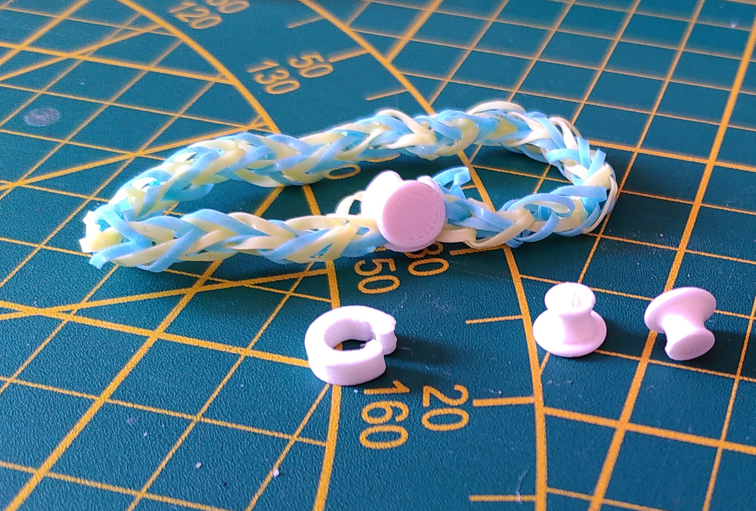 loom clip peg