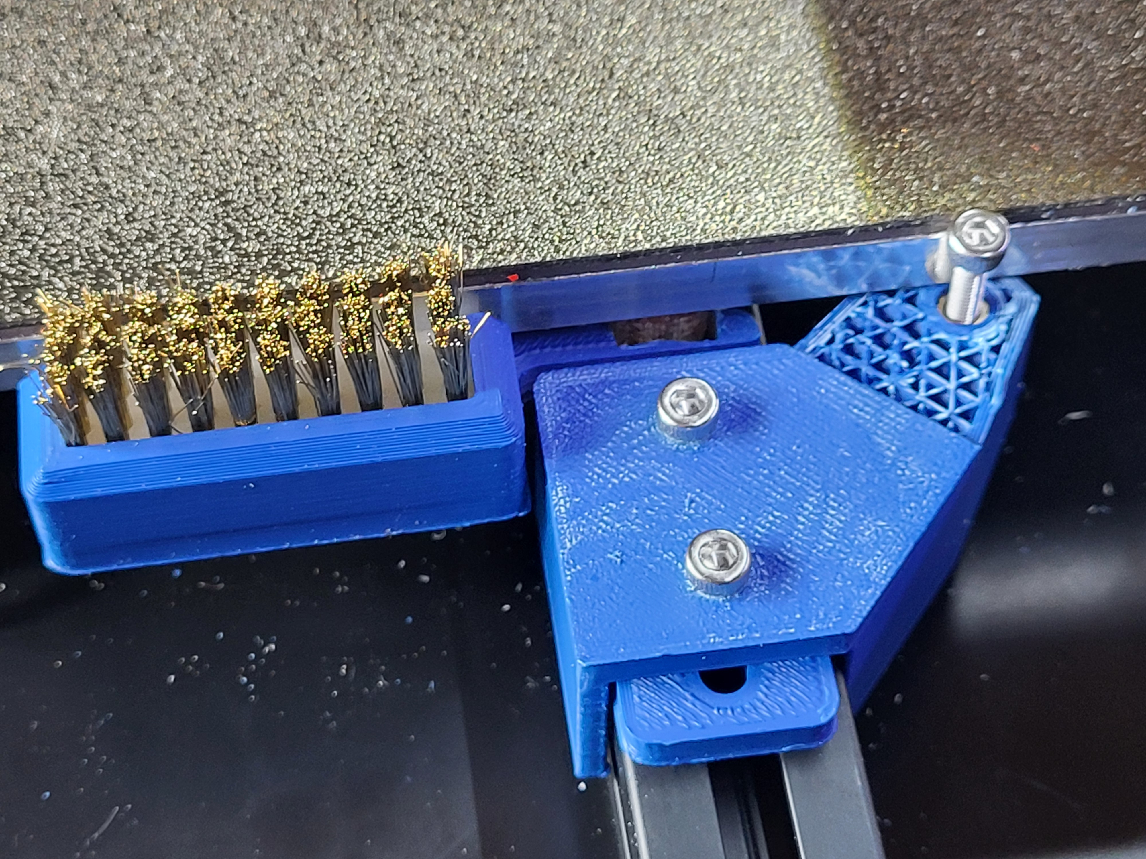 Voron 2.4 Bed Stop/Aligner + Nozzle Scrubber/Brush by Snehulak