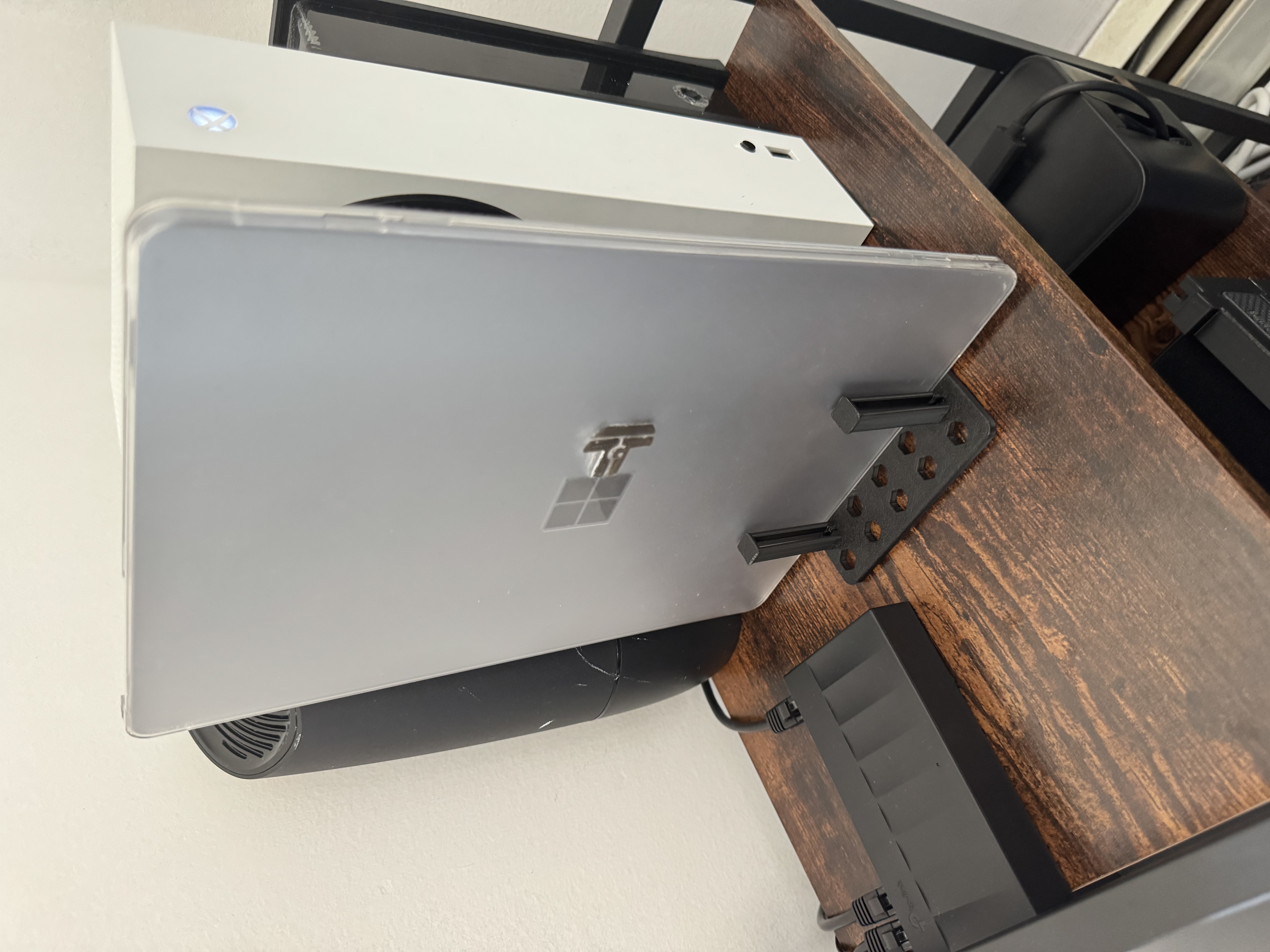 Laptop Vertical stand